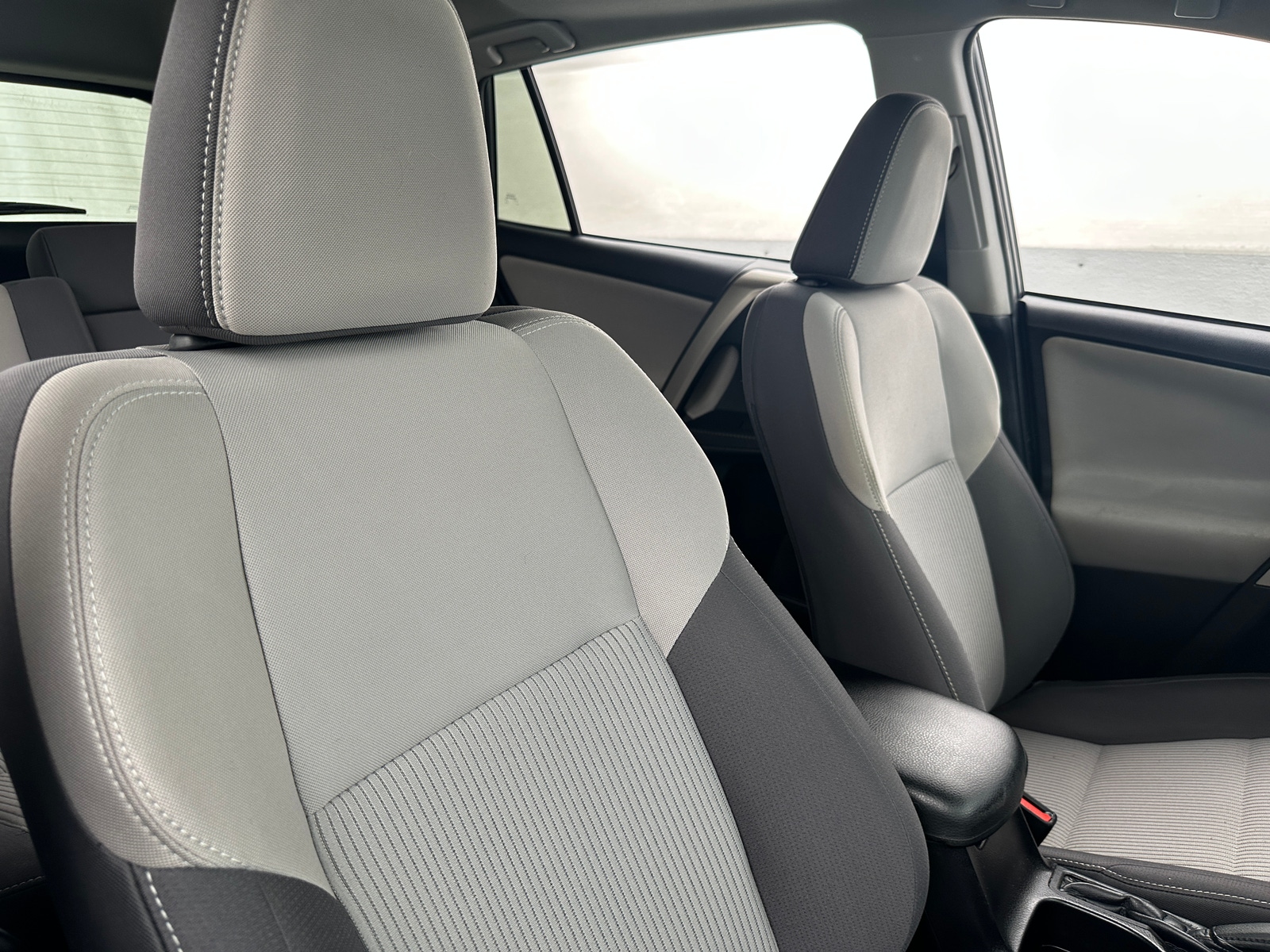 Thumbnail: 2014 Toyota RAV4 - 2