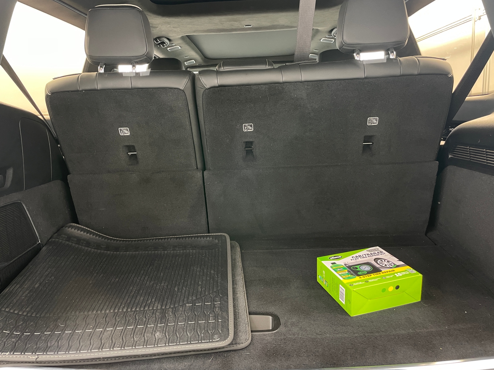 Thumbnail: 2022 Jeep Grand Wagoneer - 6