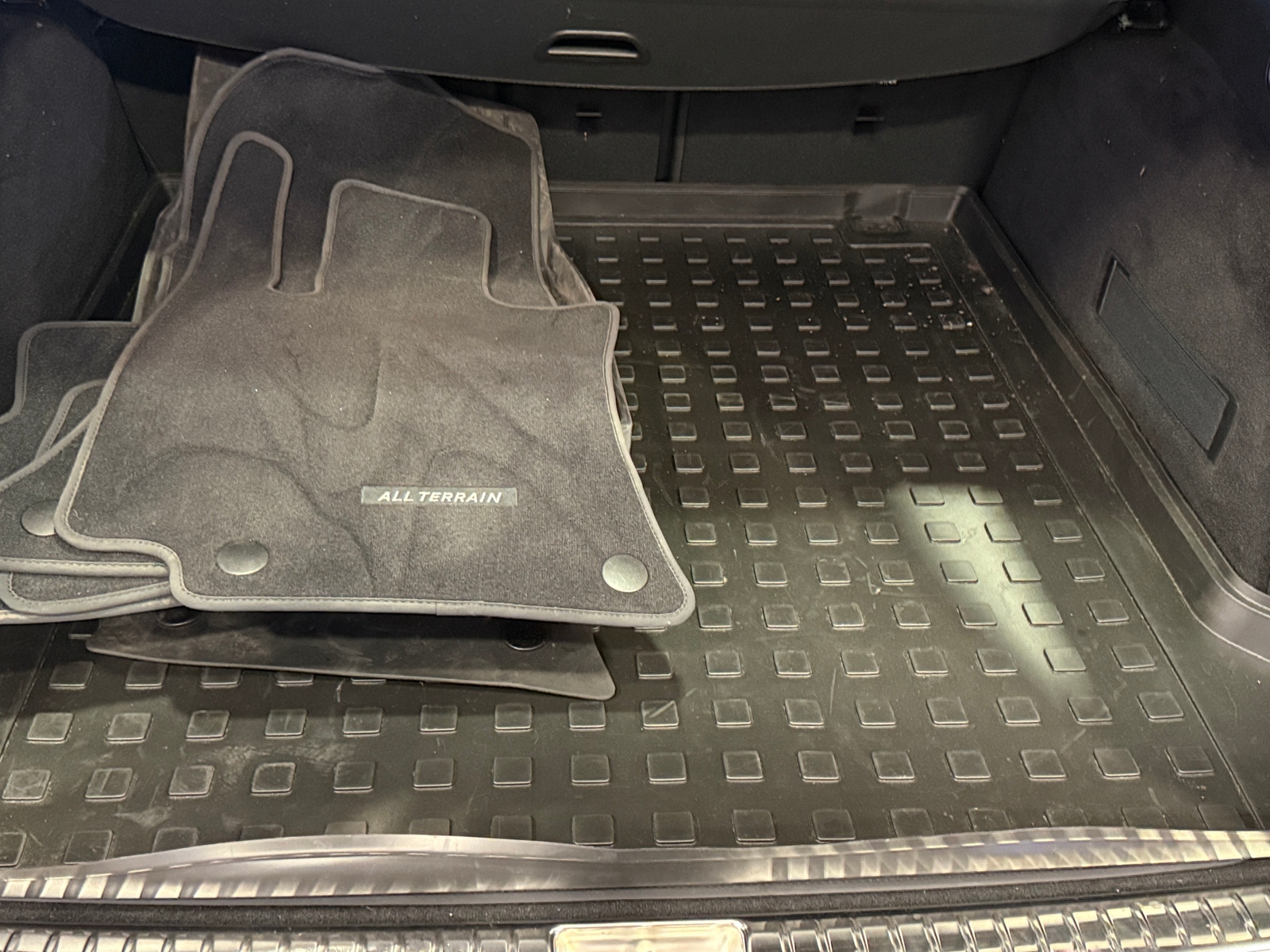 Thumbnail: 2024 Mercedes-Benz E-Class - 6