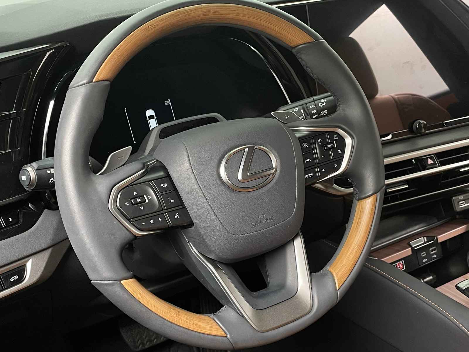 Thumbnail: 2025 Lexus RX - 5