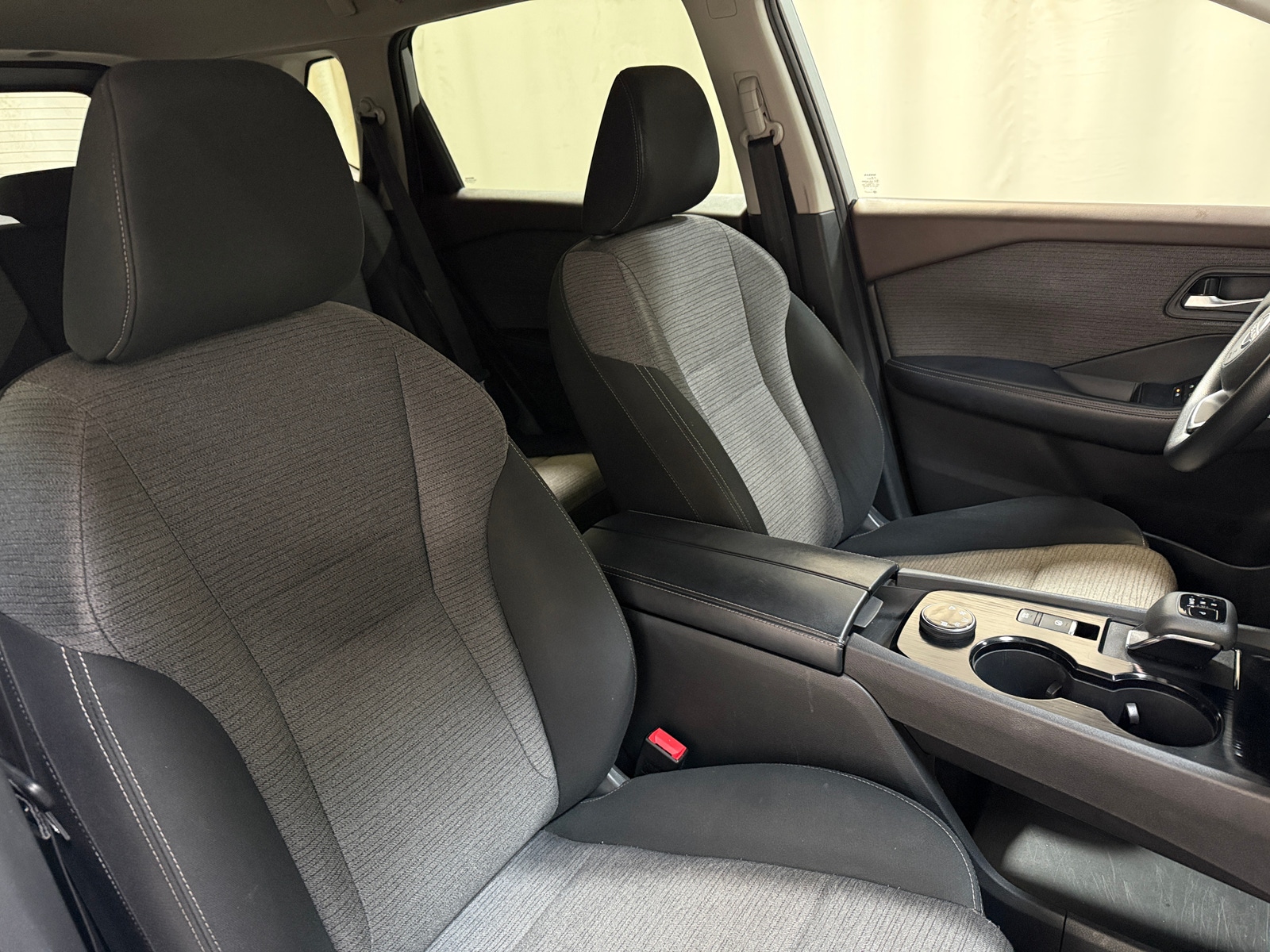 Thumbnail: 2023 Nissan Rogue - 2