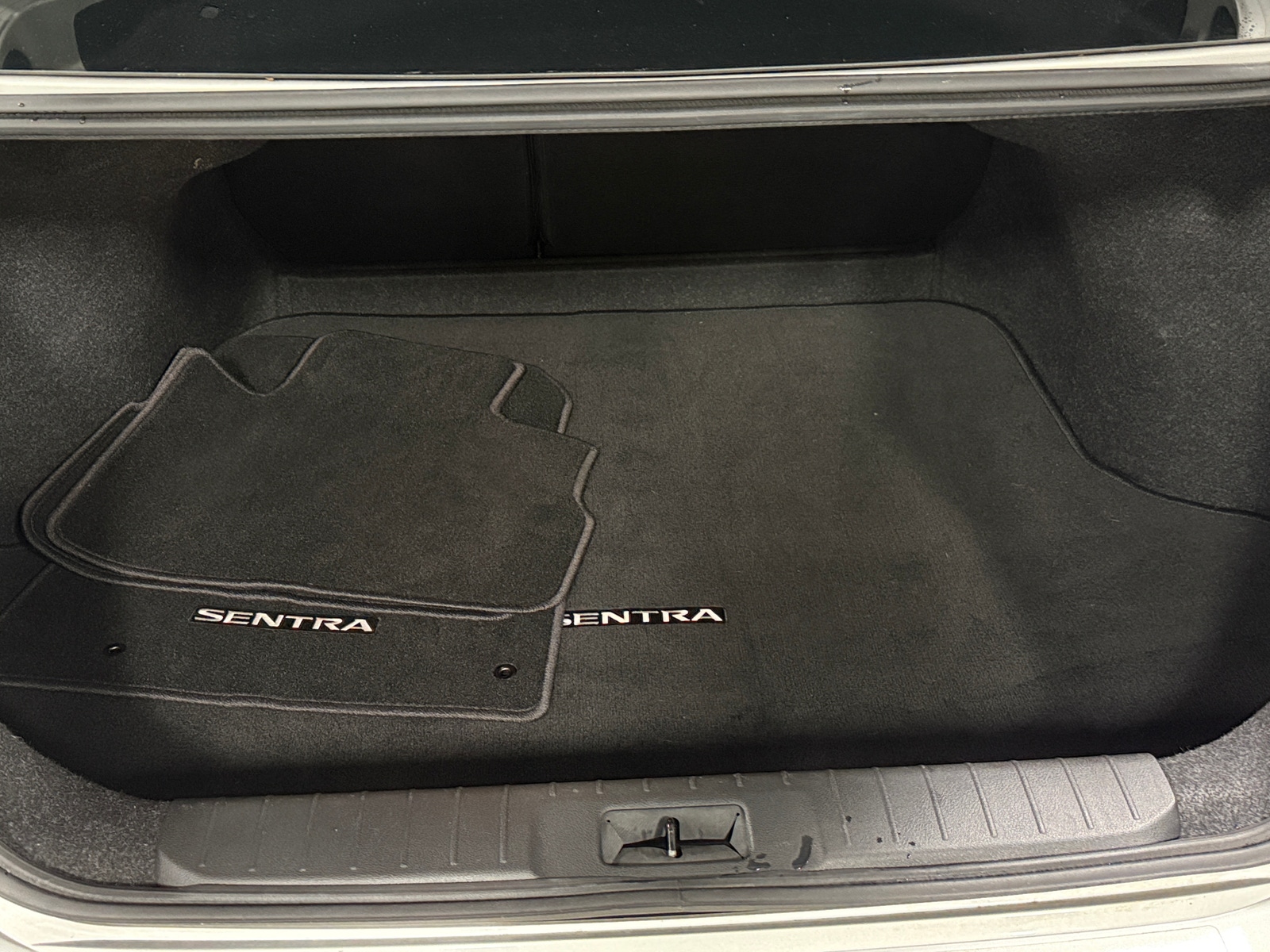 Thumbnail: 2020 Nissan Sentra - 7