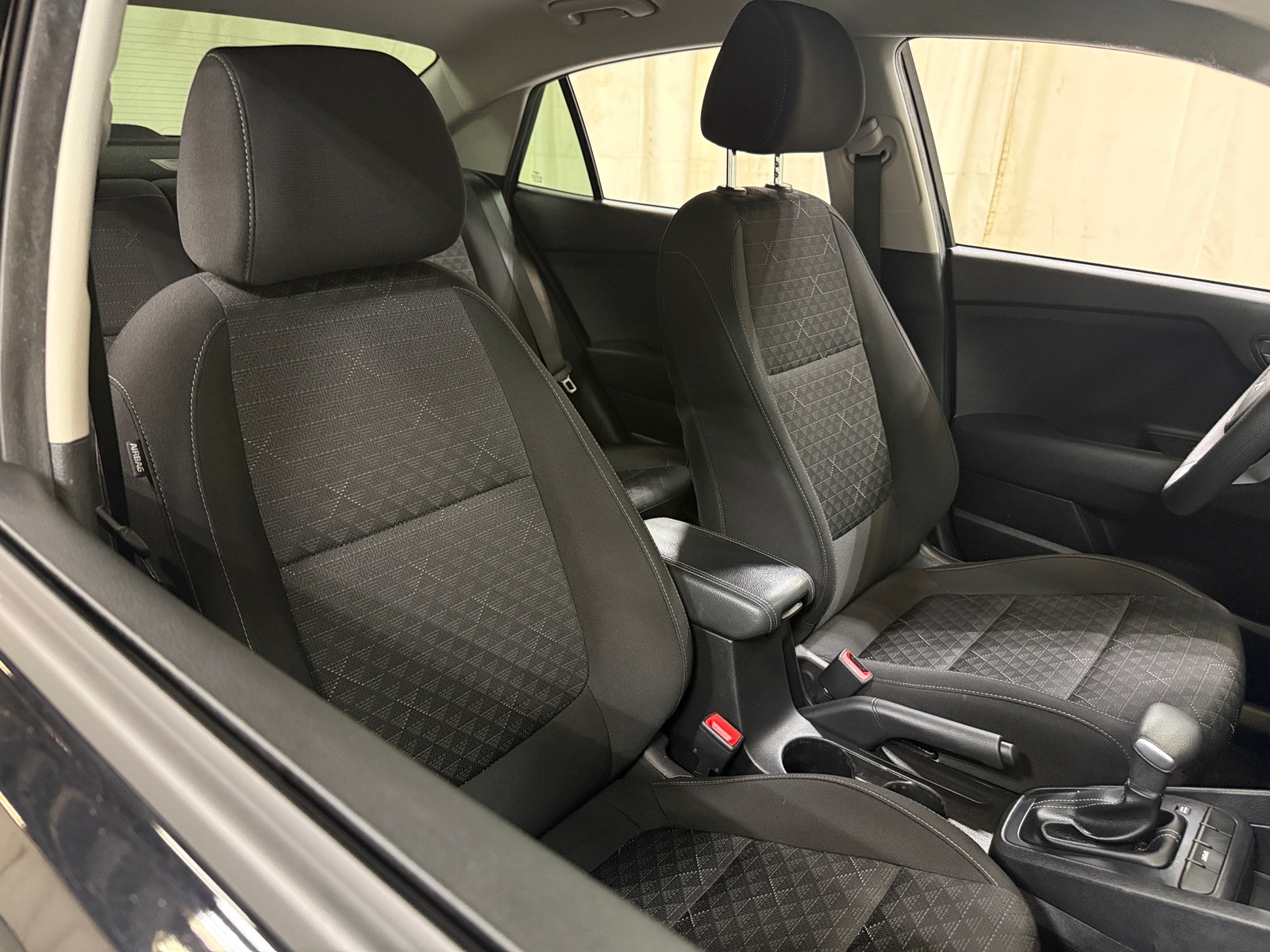 Thumbnail: 2023 Kia Rio - 2