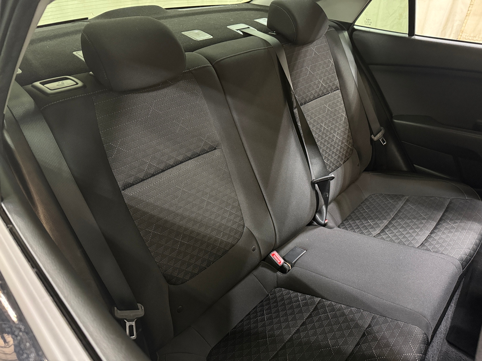 Thumbnail: 2023 Kia Rio - 6