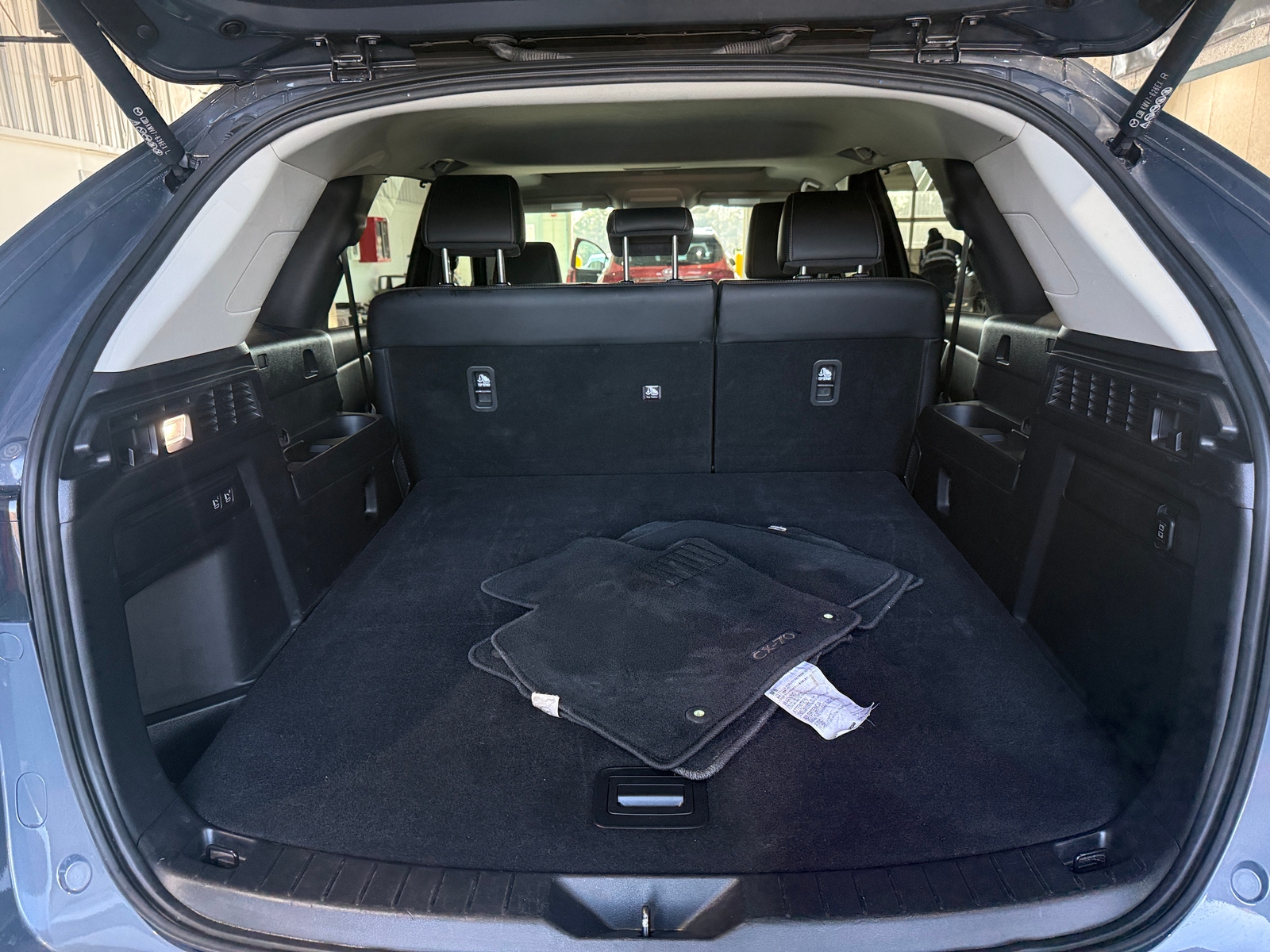 Thumbnail: 2025 Mazda CX-70 - 7