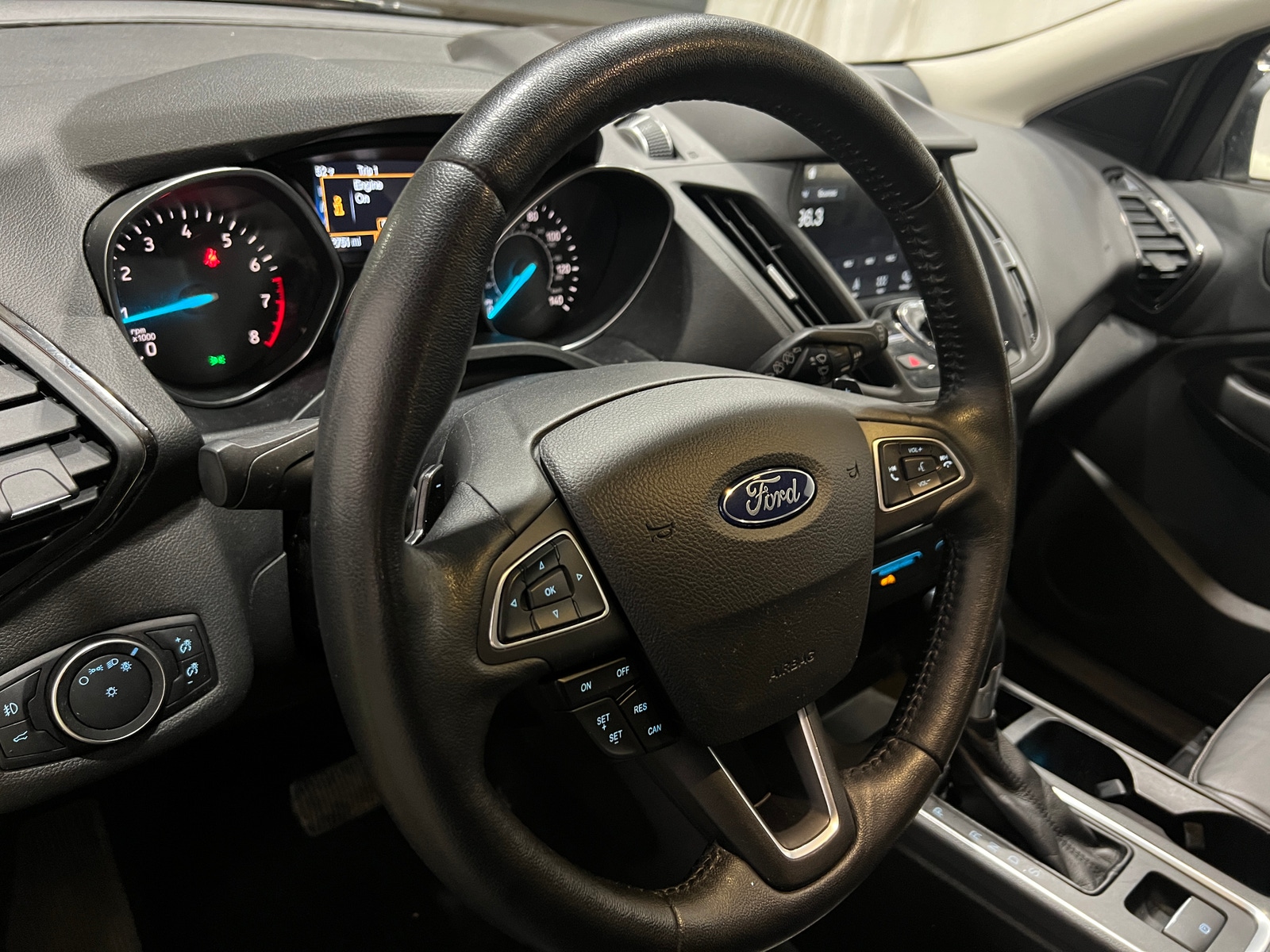 Thumbnail: 2017 Ford Escape - 4