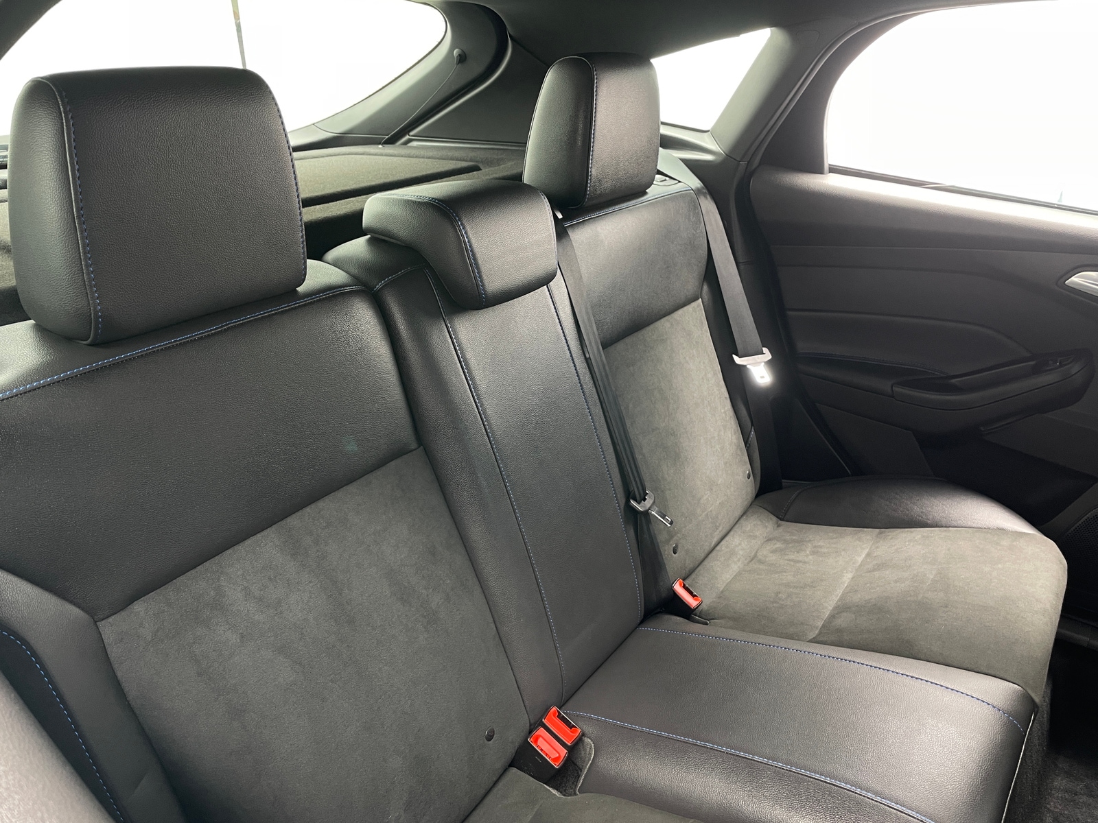 Thumbnail: 2017 Ford Focus - 5