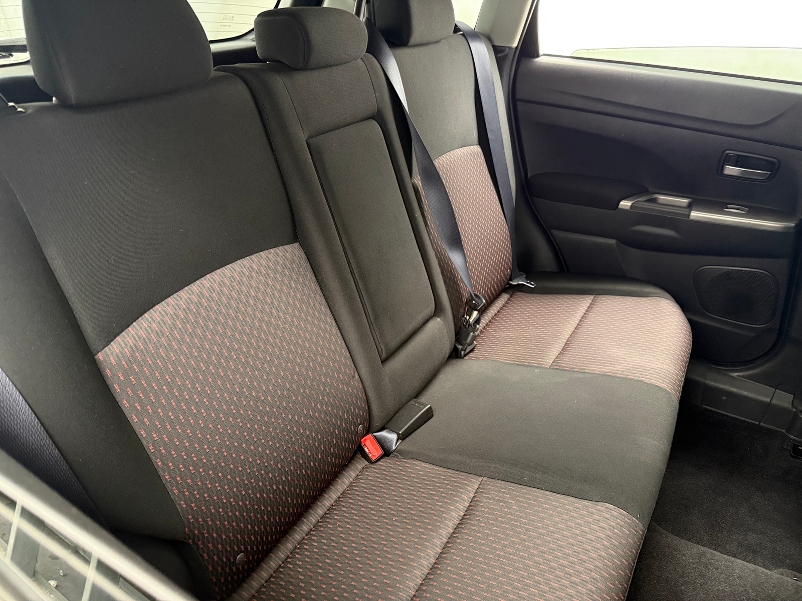 Thumbnail: 2018 Mitsubishi Outlander Sport - 6