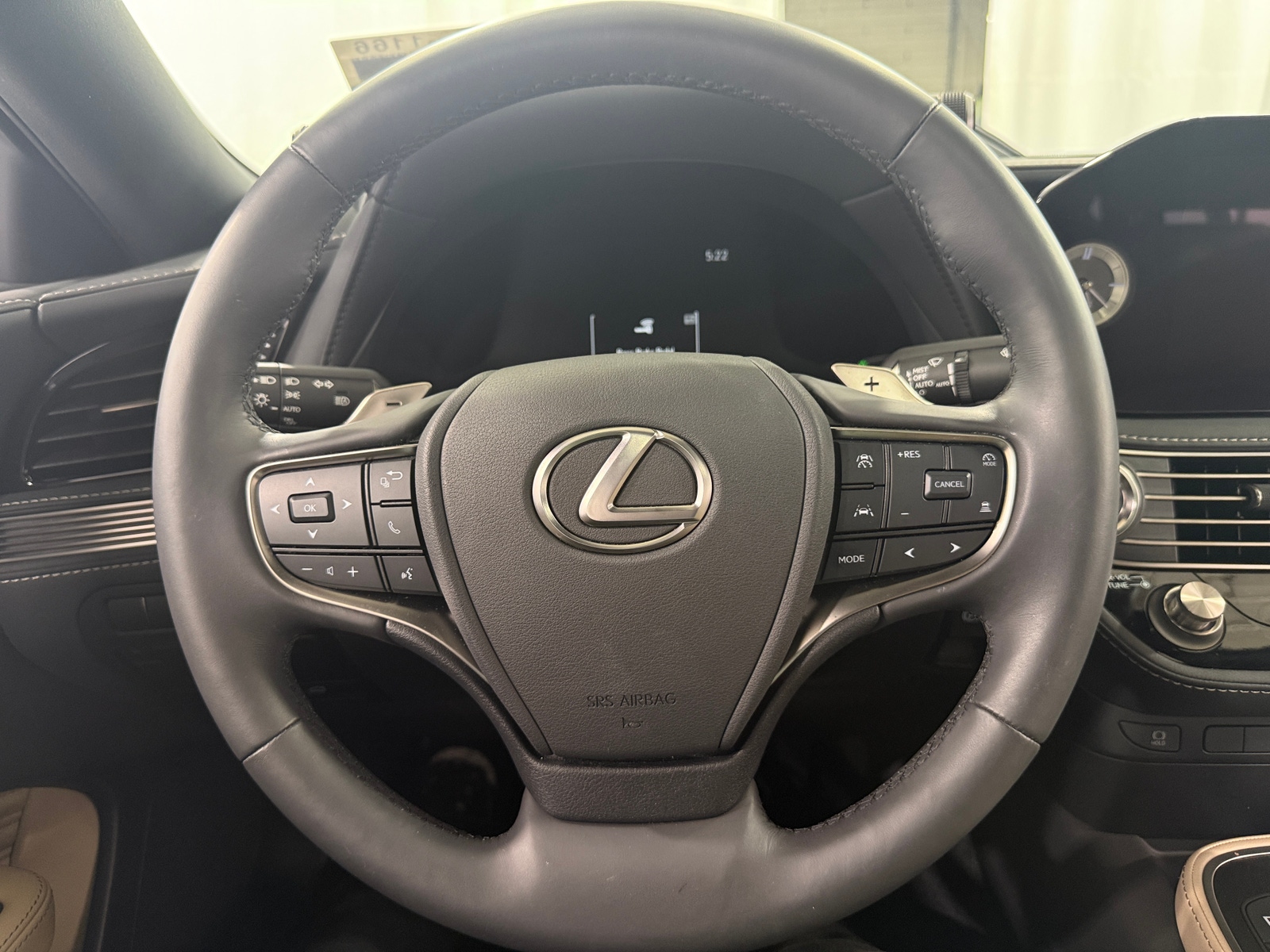 Thumbnail: 2024 Lexus LS - 3