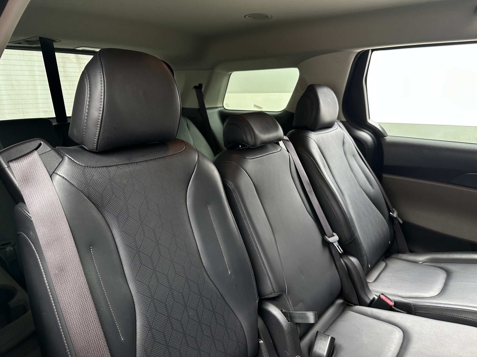 Thumbnail: 2025 Kia Carnival - 5