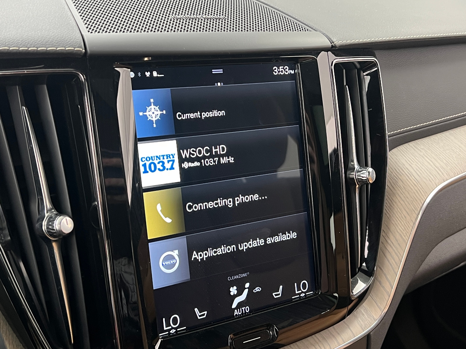 Thumbnail: 2020 Volvo XC60 - 3