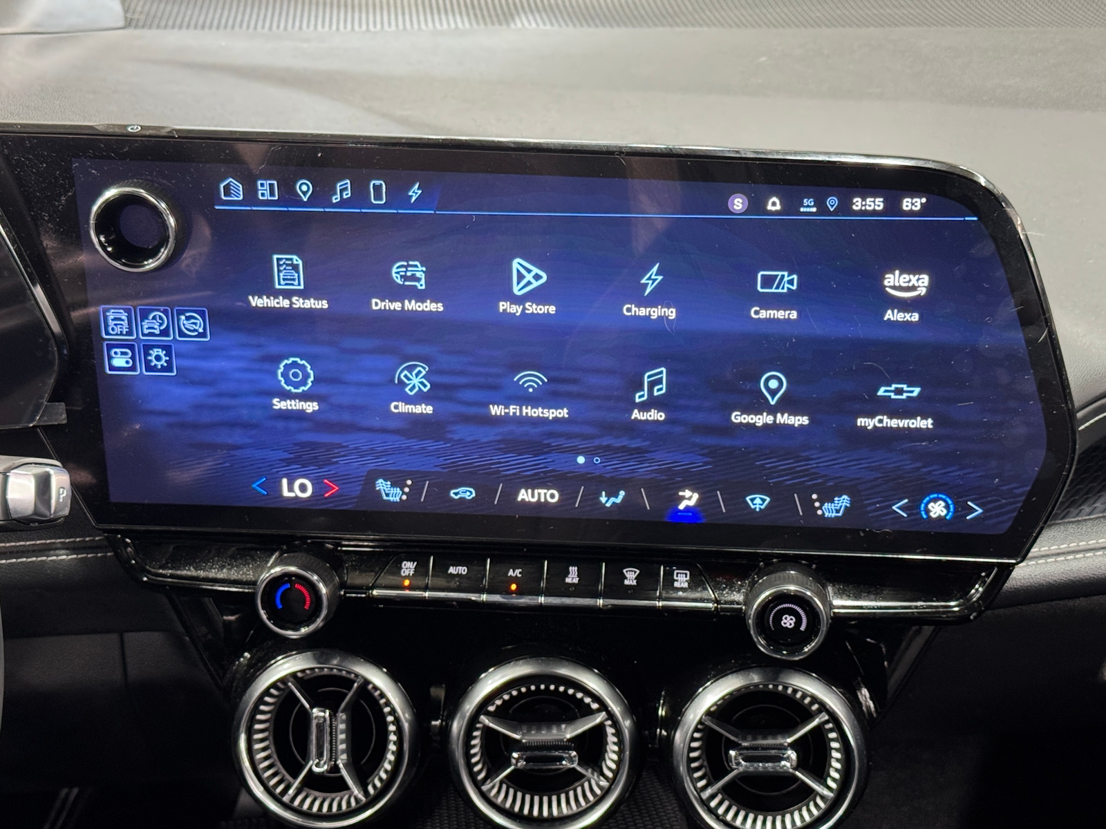 Thumbnail: 2024 Chevrolet Blazer EV - 3