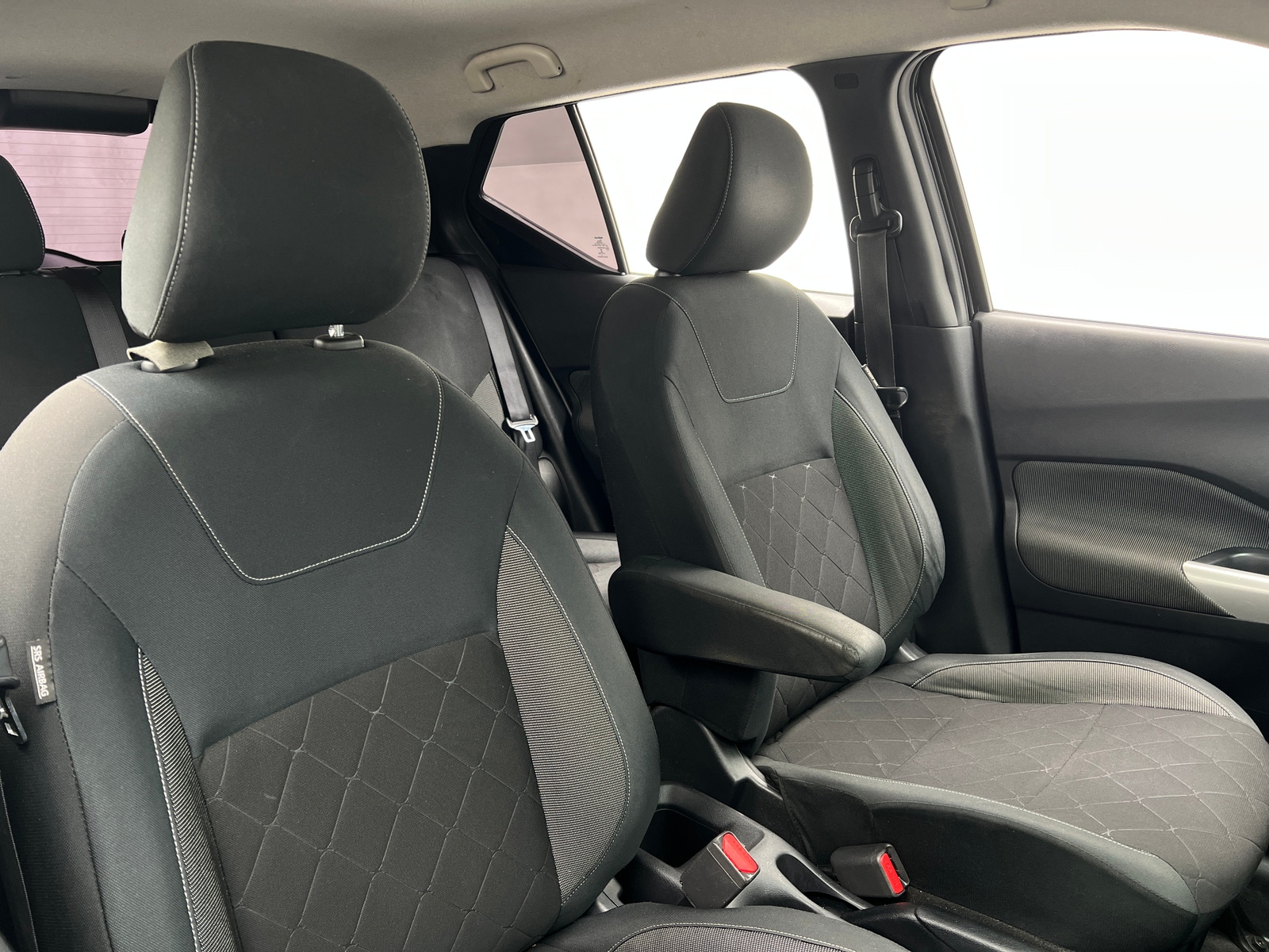 Thumbnail: 2019 Nissan Kicks - 2