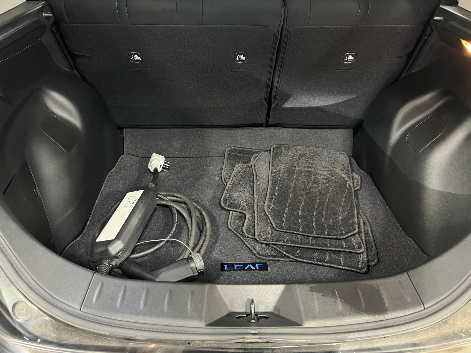 Thumbnail: 2022 Nissan Leaf - 7