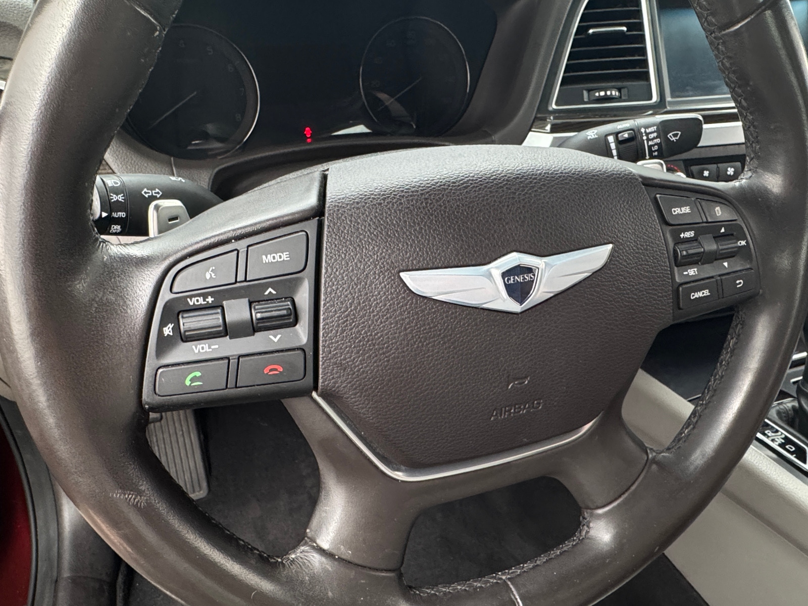 Thumbnail: 2015 Hyundai Genesis - 4