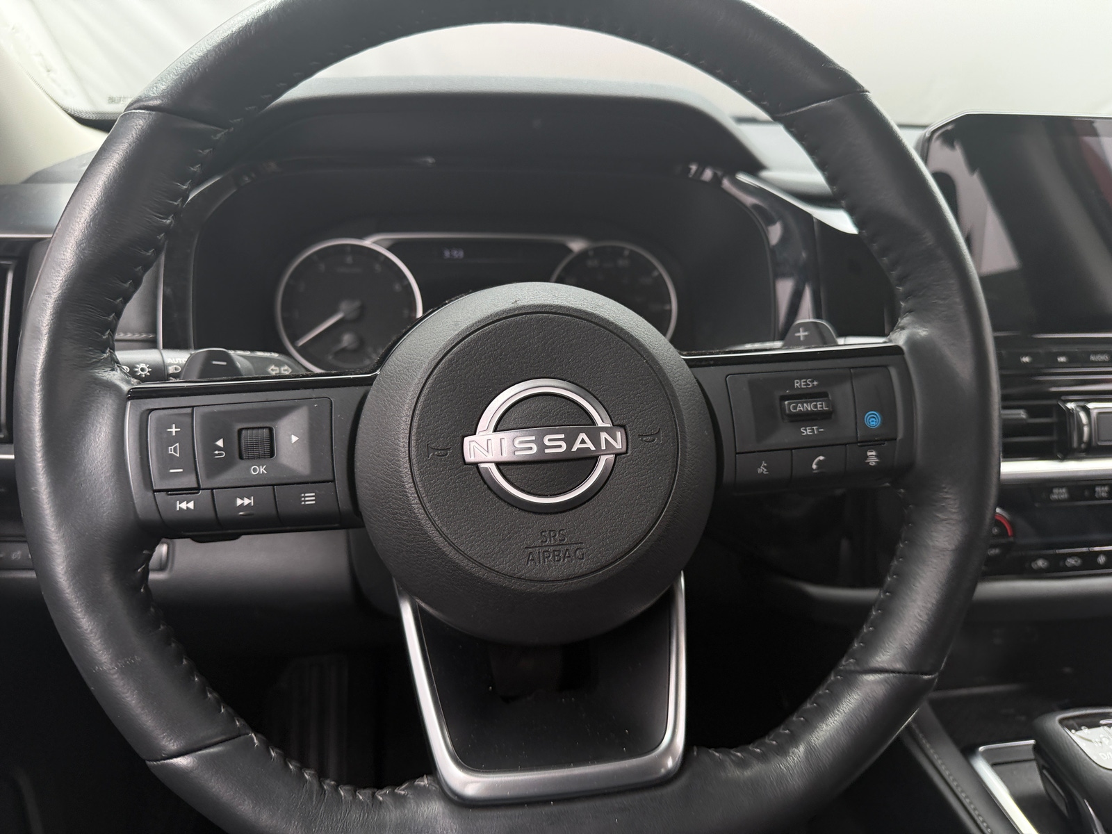 Thumbnail: 2023 Nissan Pathfinder - 5