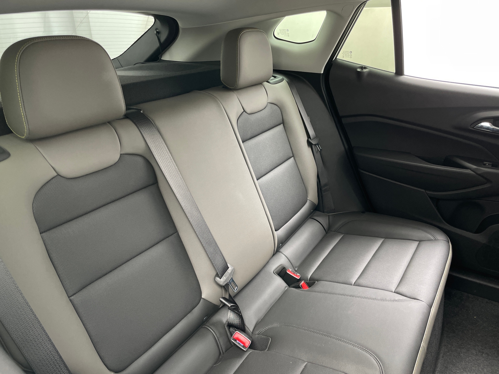 Thumbnail: 2025 Chevrolet Trax - 5