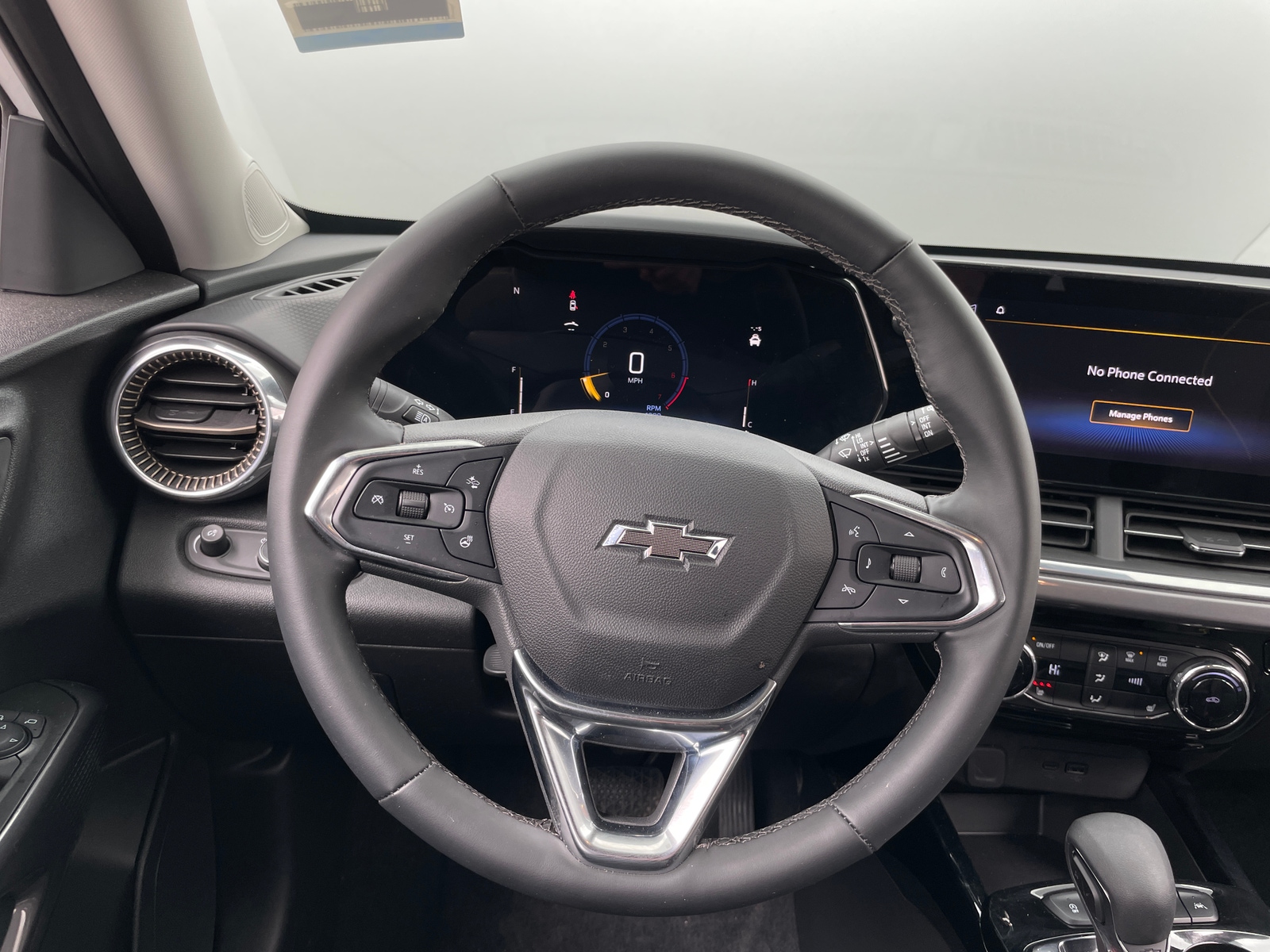 Thumbnail: 2025 Chevrolet Trax - 4