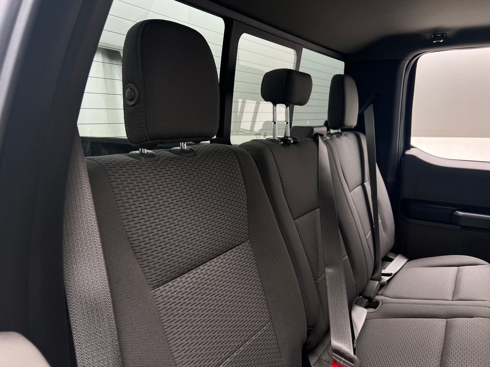 Thumbnail: 2018 Ford Econoline - 6