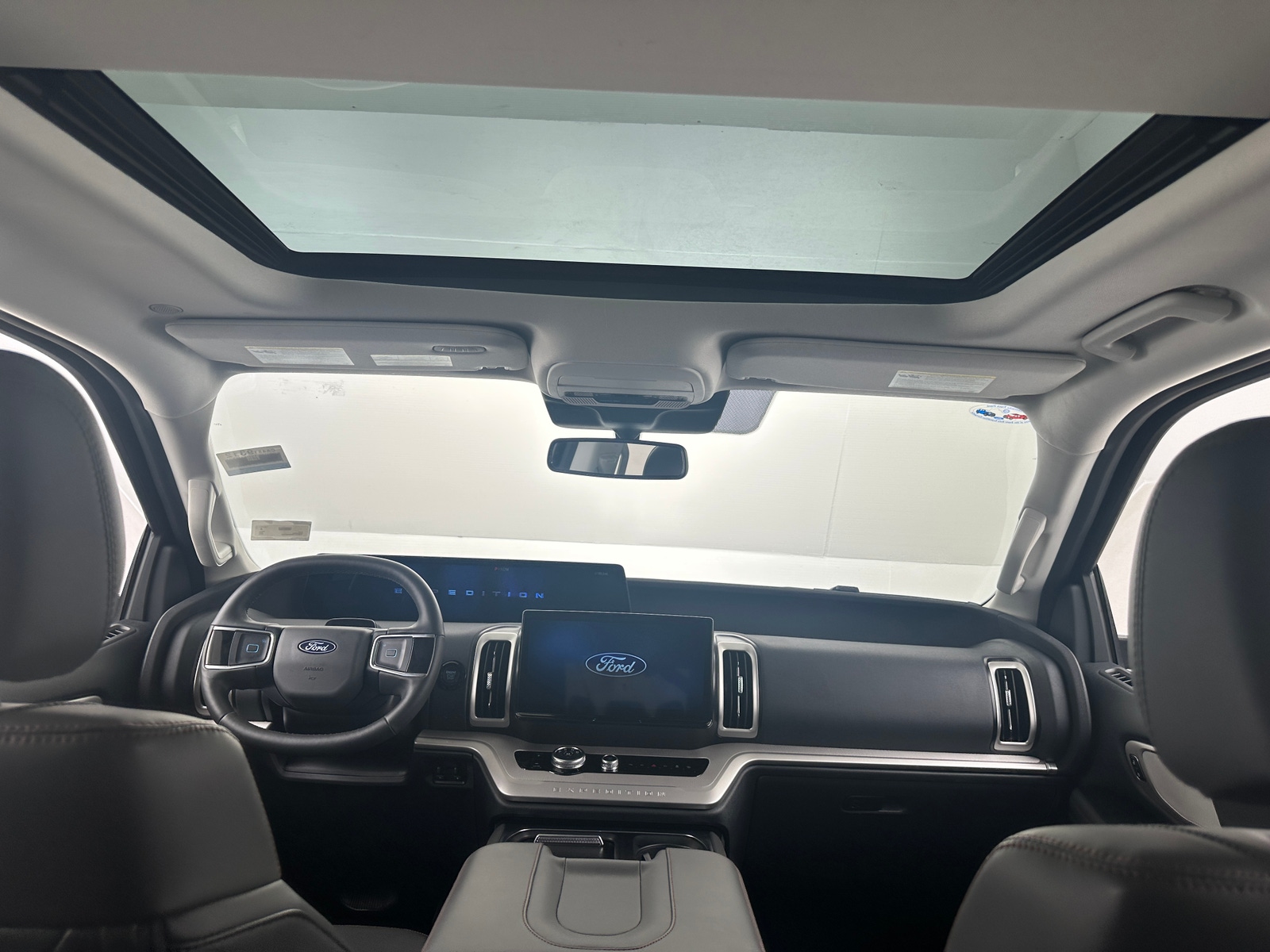 Thumbnail: 2025 Ford Expedition - 3