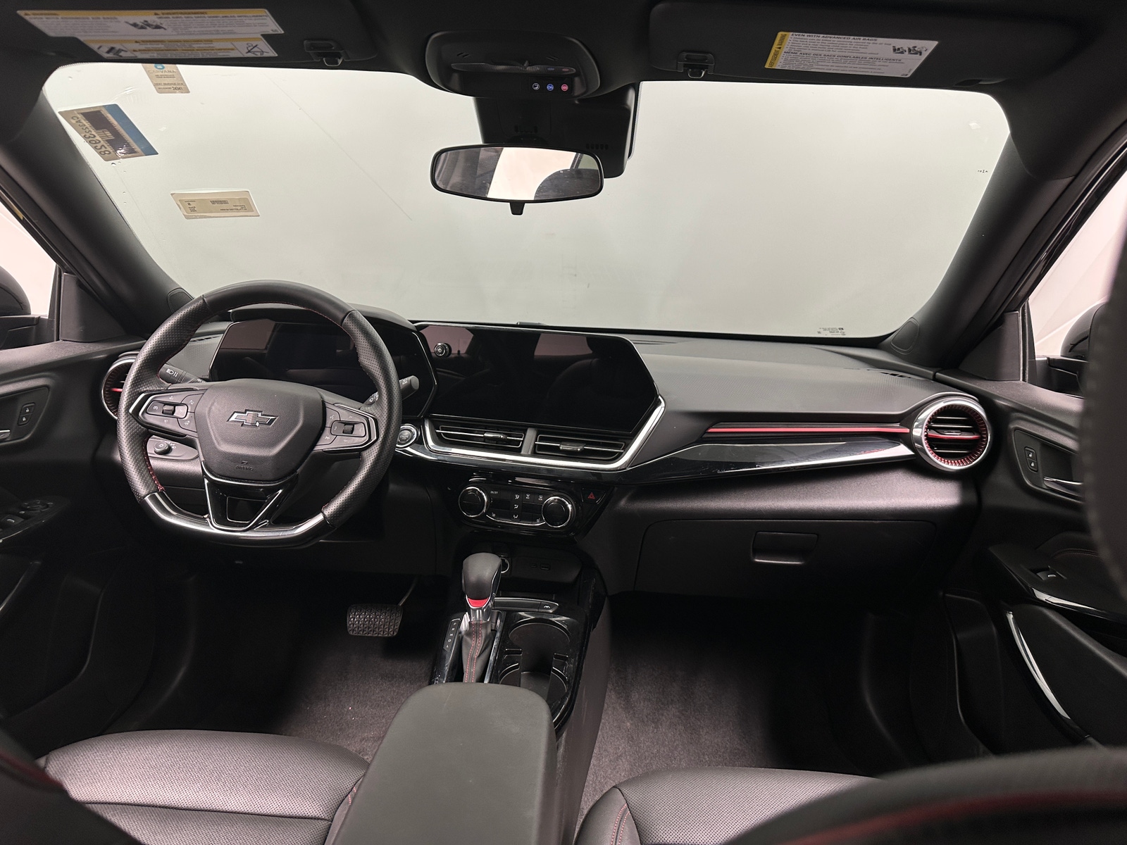 Thumbnail: 2025 Chevrolet Trax - 2