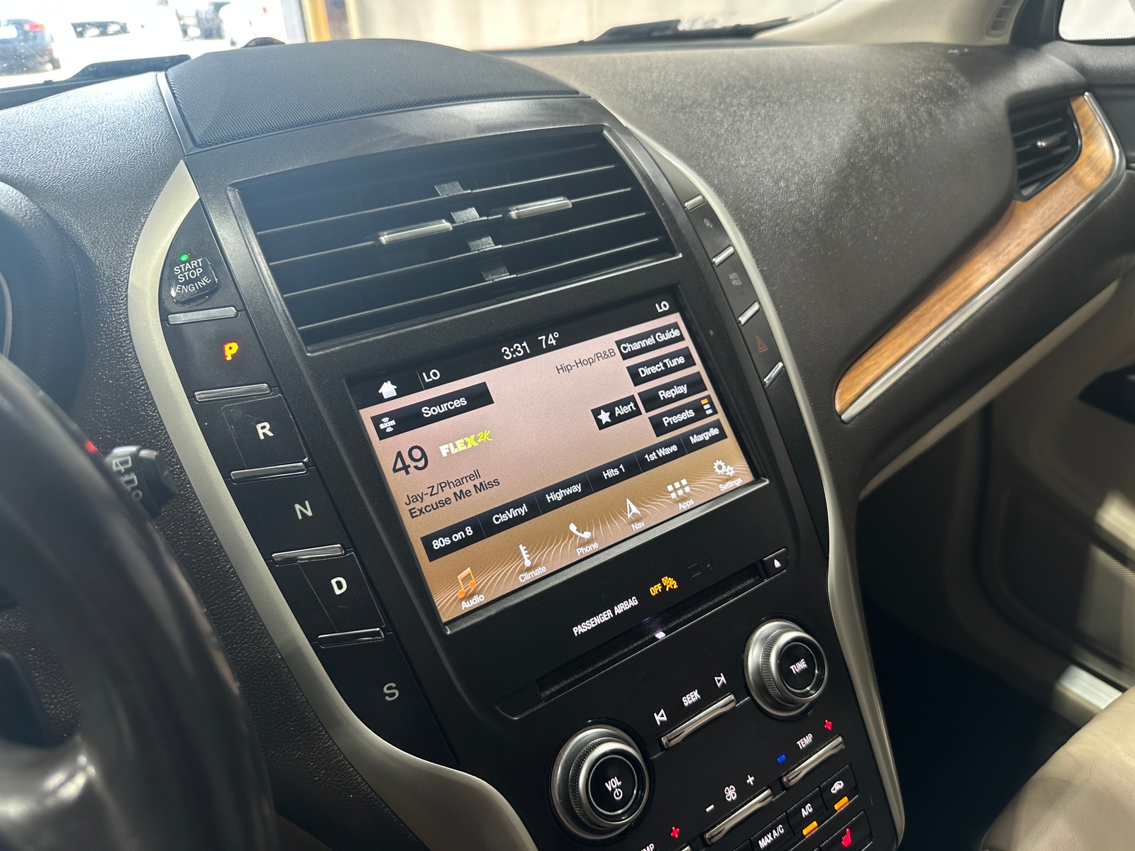 Thumbnail: 2018 Lincoln MKC - 3