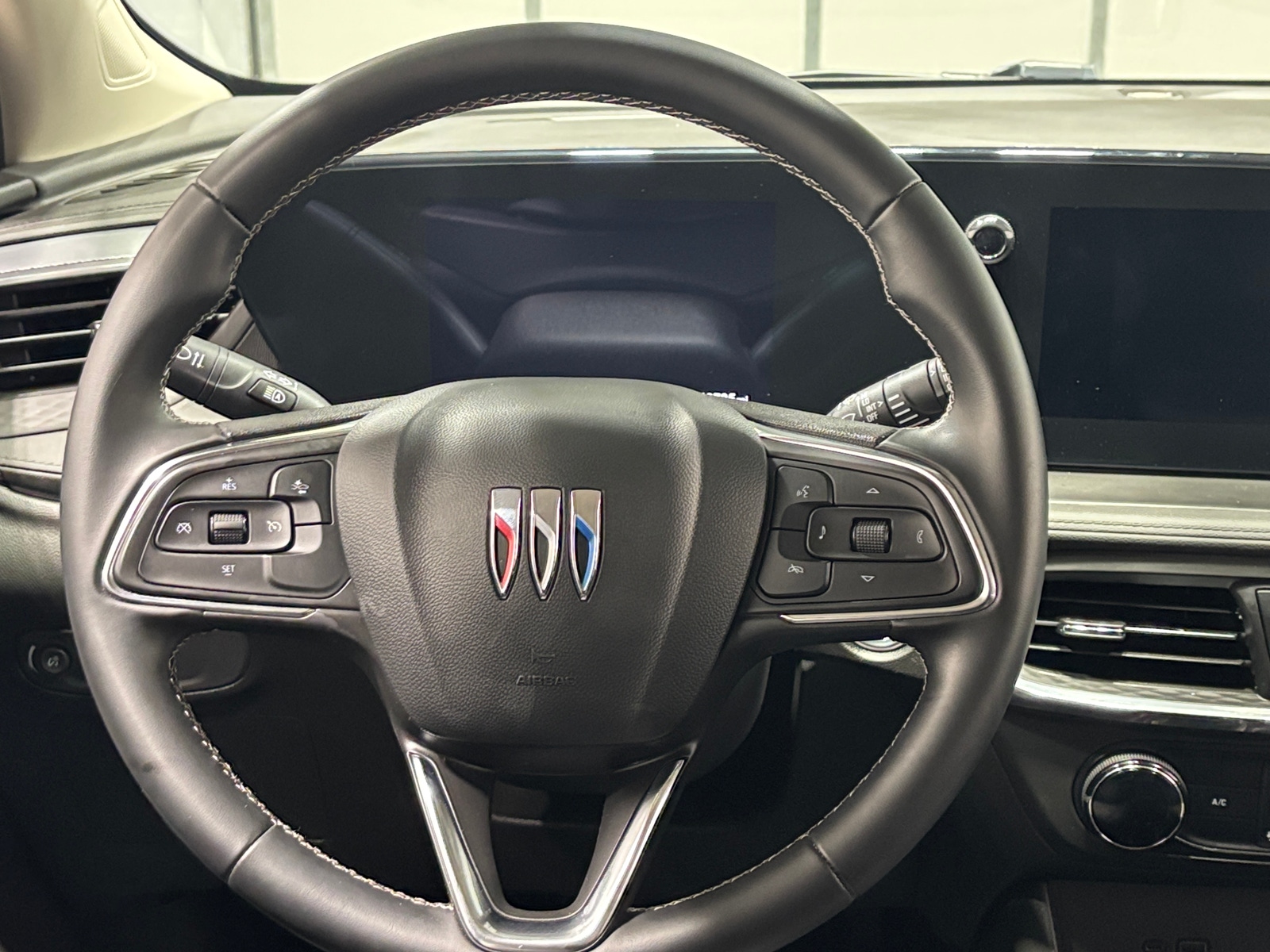 Thumbnail: 2025 Buick Encore GX - 5