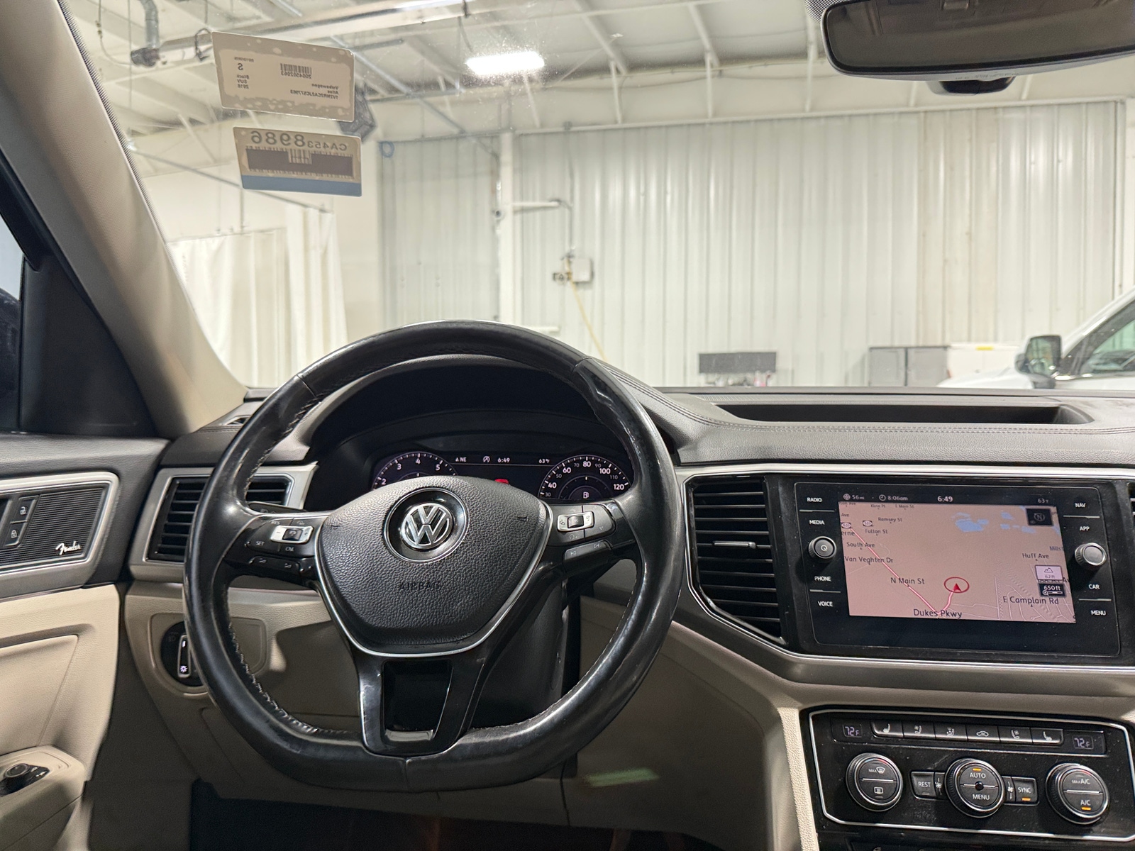 Thumbnail: 2018 Volkswagen Atlas - 4