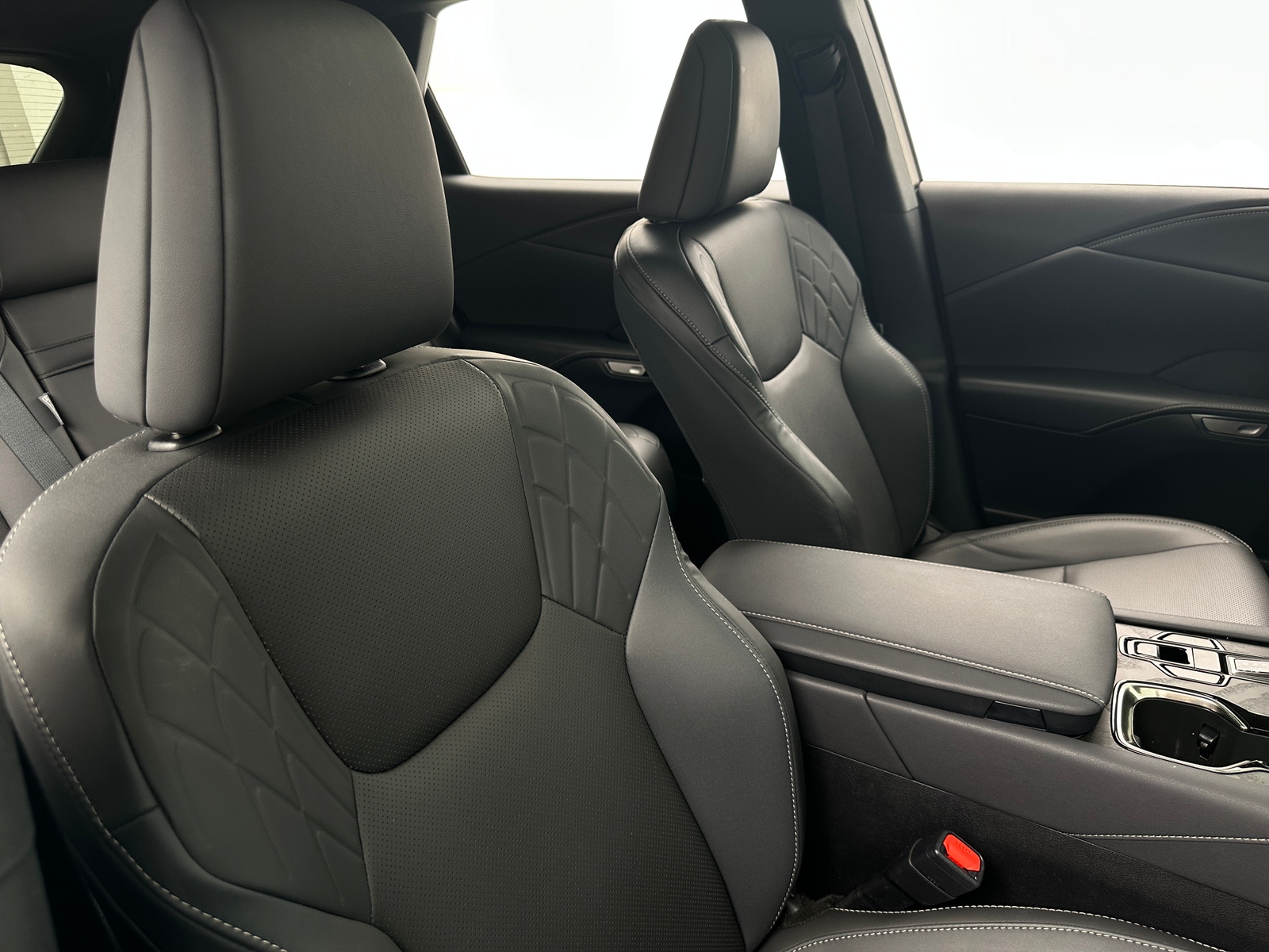 Thumbnail: 2024 Lexus RX - 2