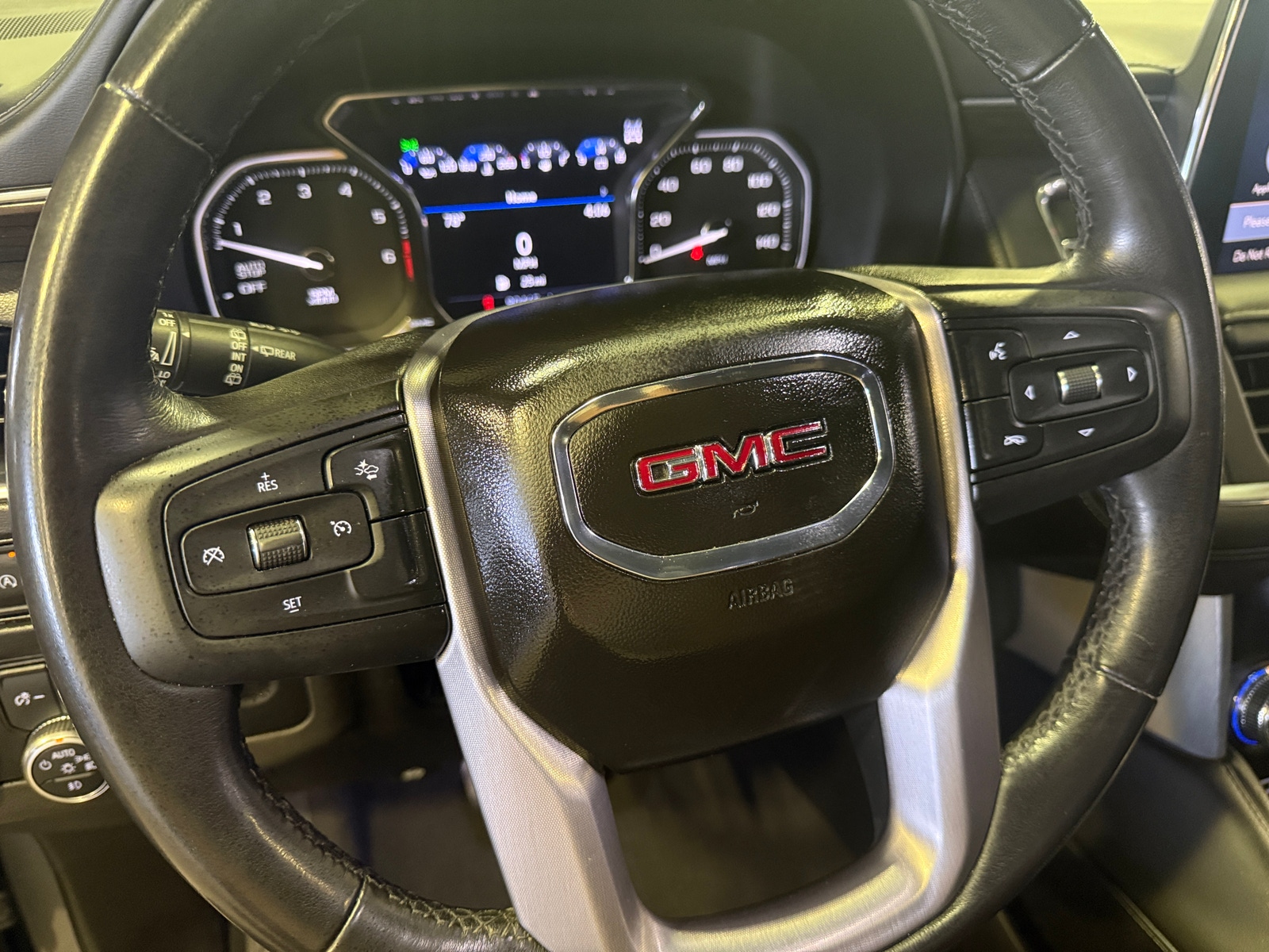 Thumbnail: 2021 GMC Yukon XL - 5
