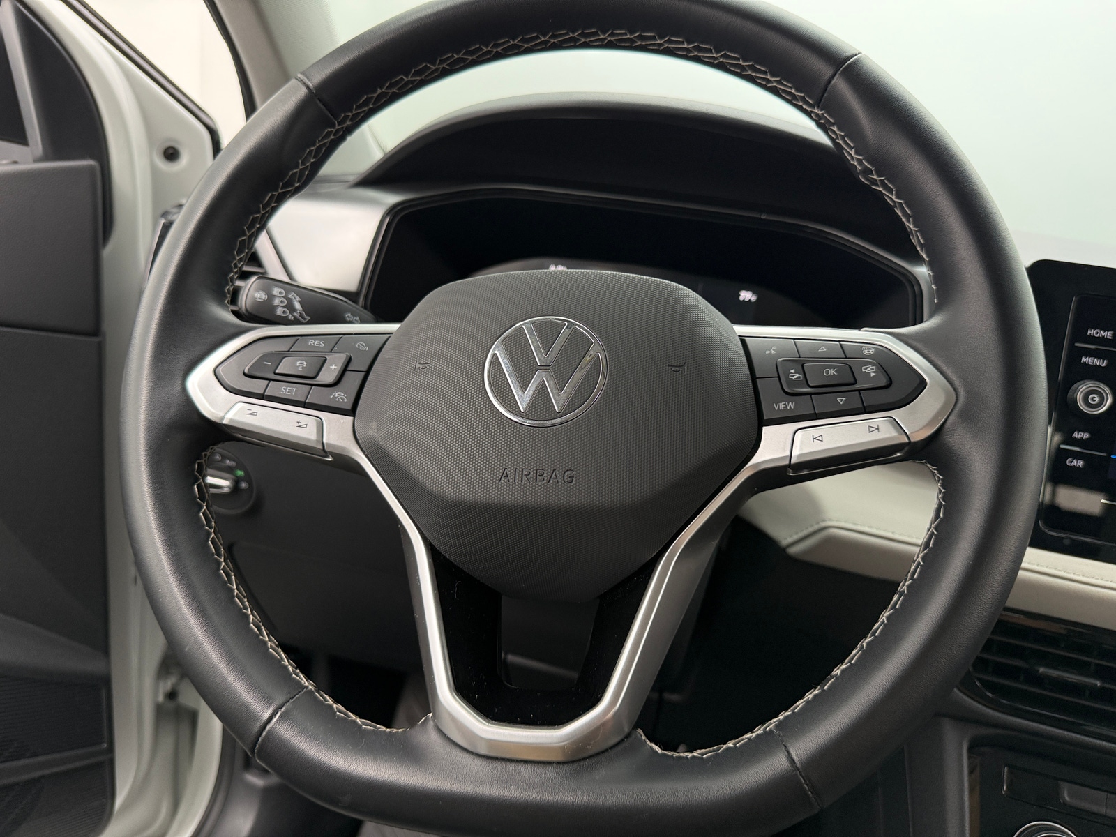 Thumbnail: 2025 Volkswagen Taos - 5