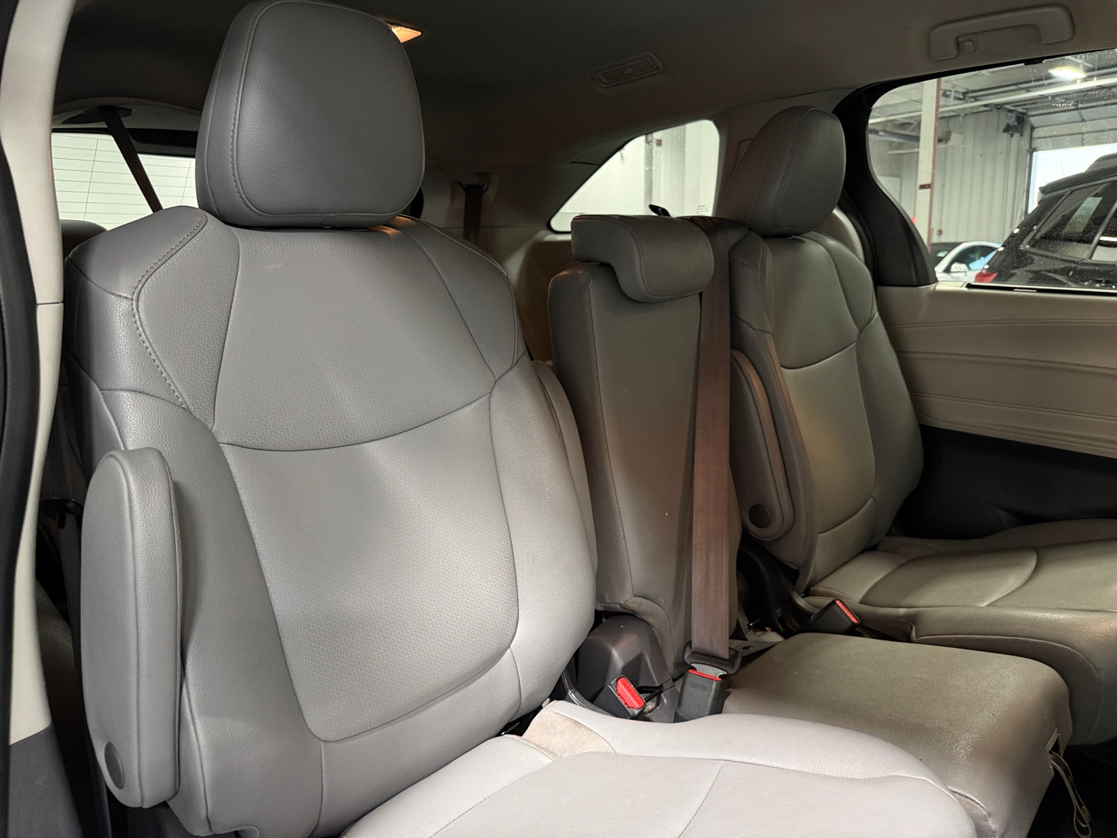 Thumbnail: 2023 Toyota Sienna - 5