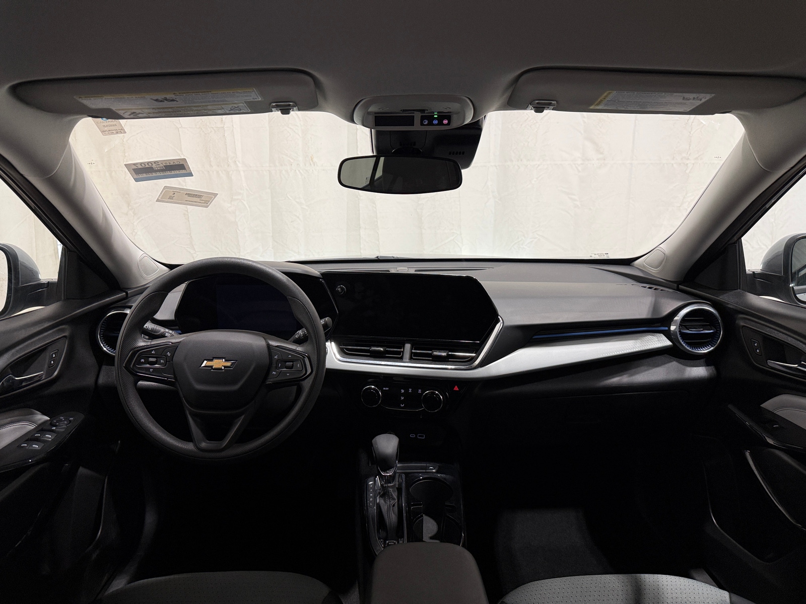 Thumbnail: 2025 Chevrolet Trax - 3