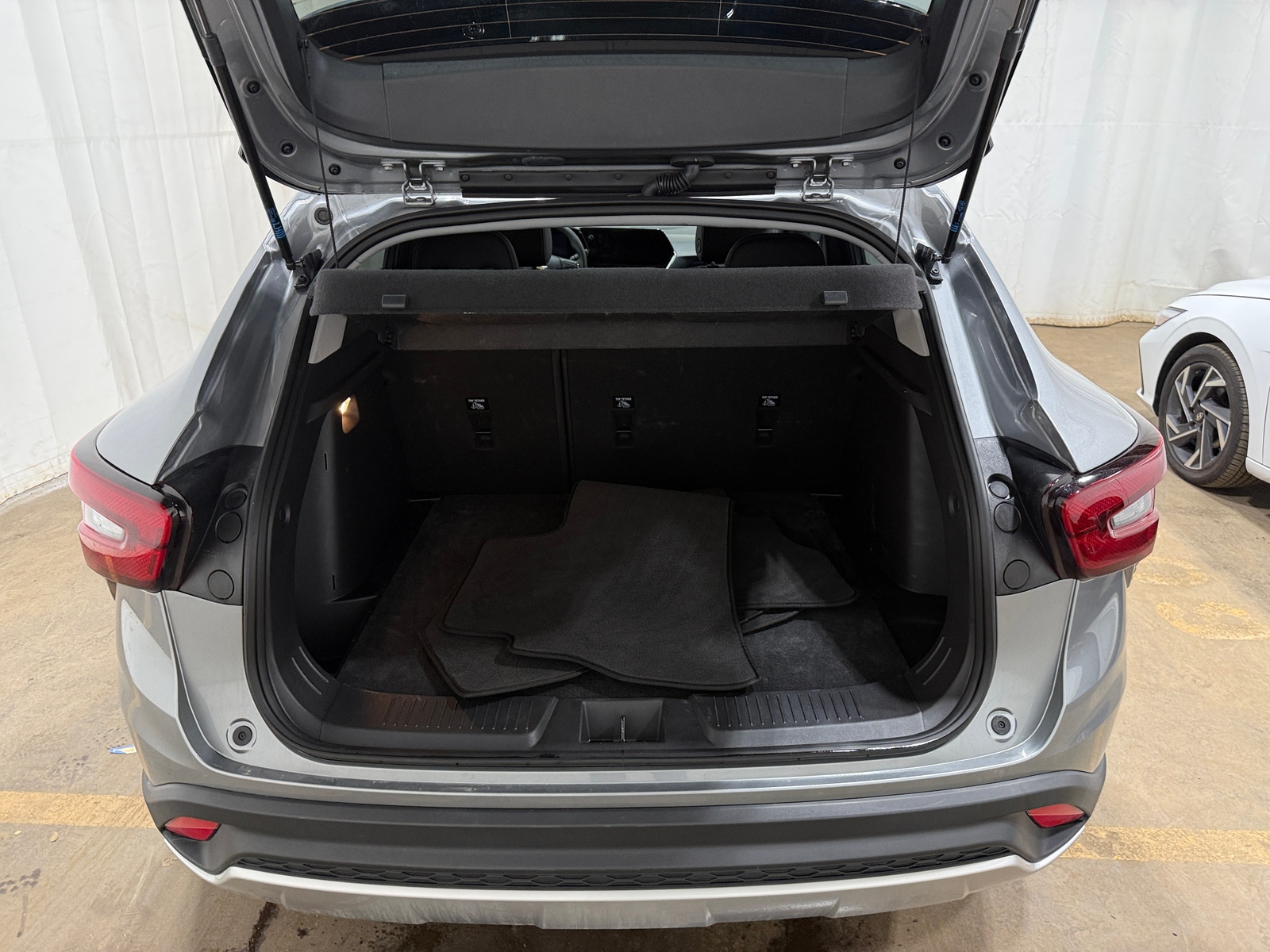 Thumbnail: 2025 Chevrolet Trax - 7