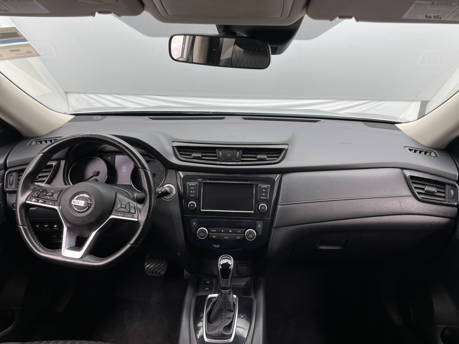 Thumbnail: 2019 Nissan Rogue - 3