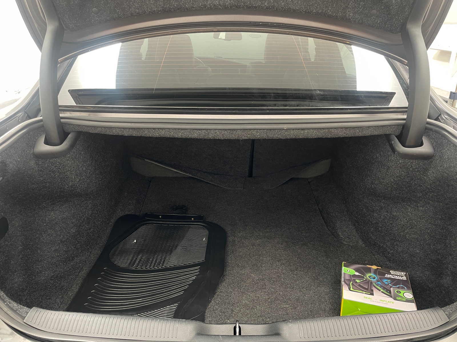 Thumbnail: 2017 Dodge Charger - 6