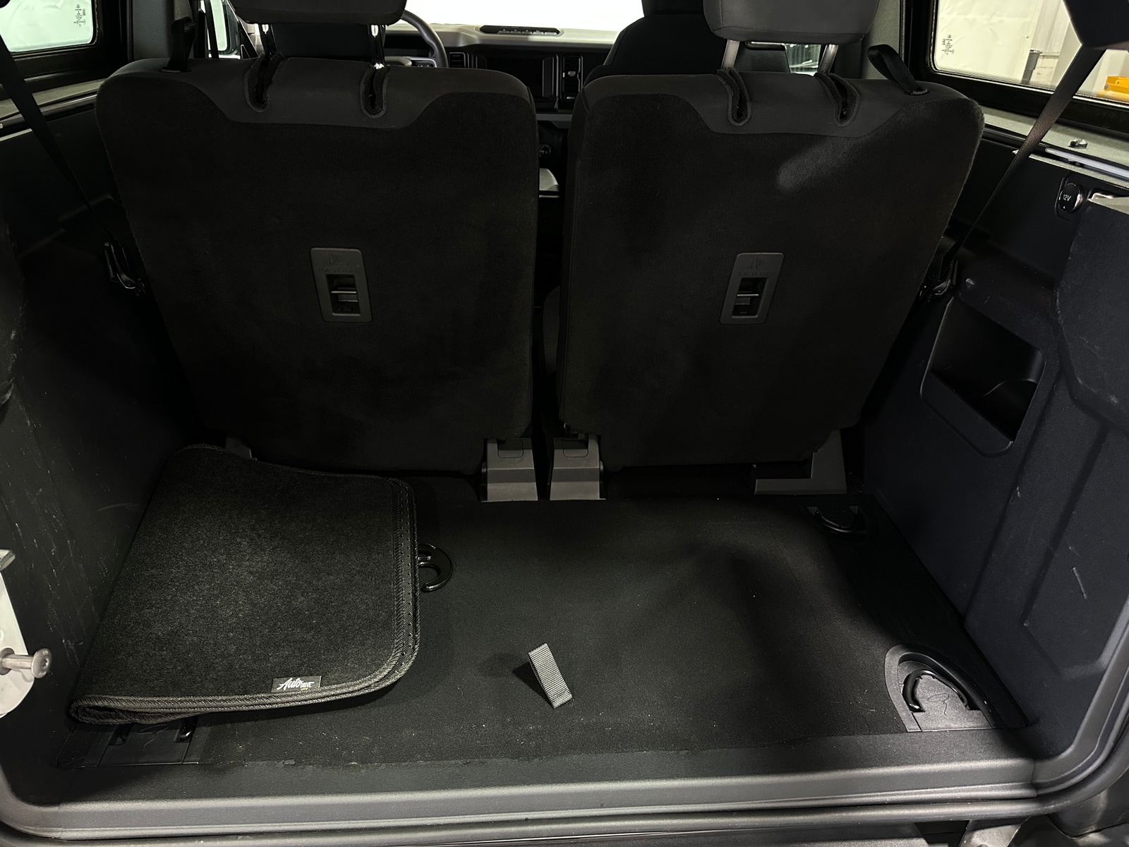 Thumbnail: 2022 Ford Bronco - 7