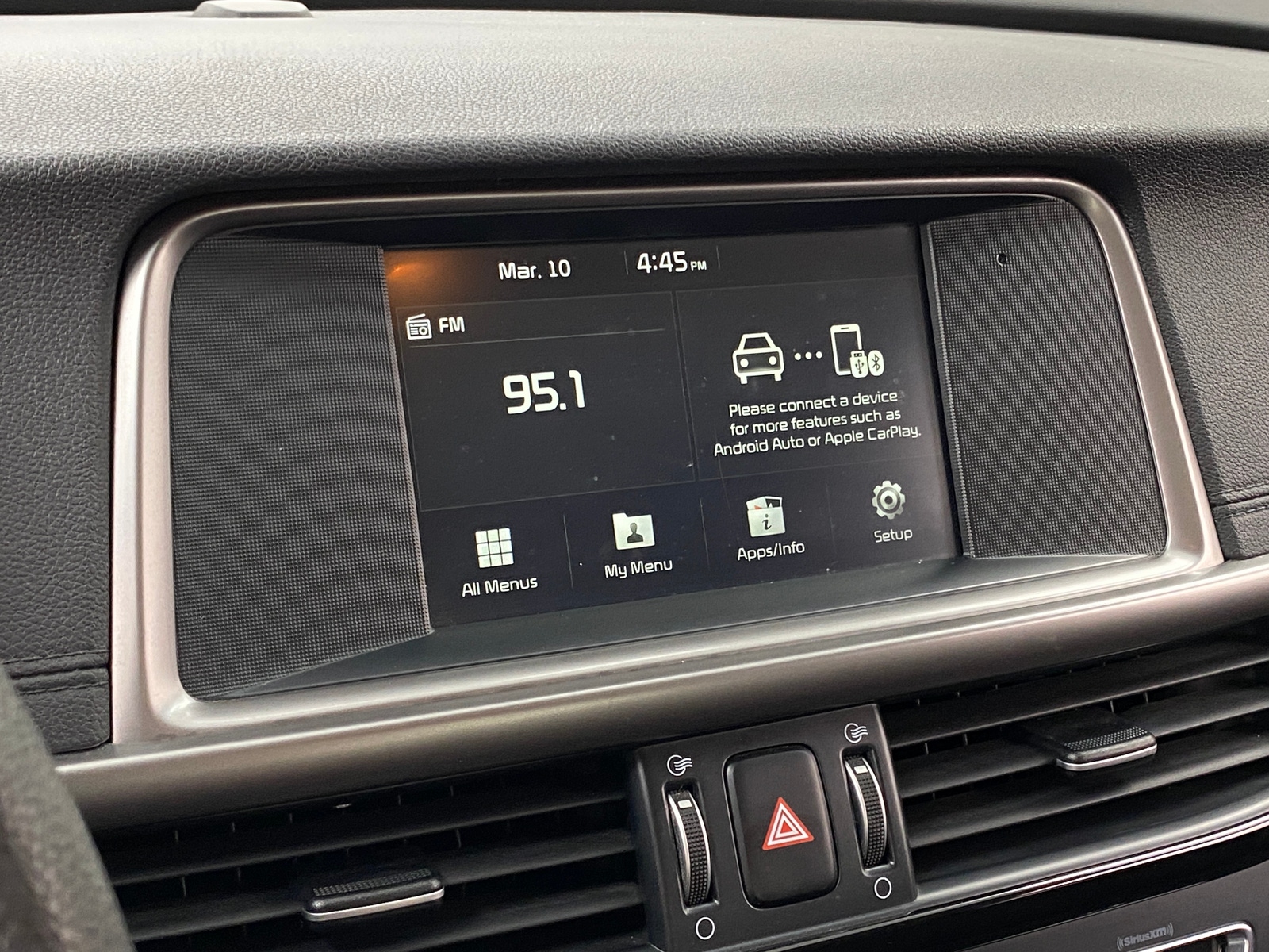 Thumbnail: 2018 Kia Optima - 4