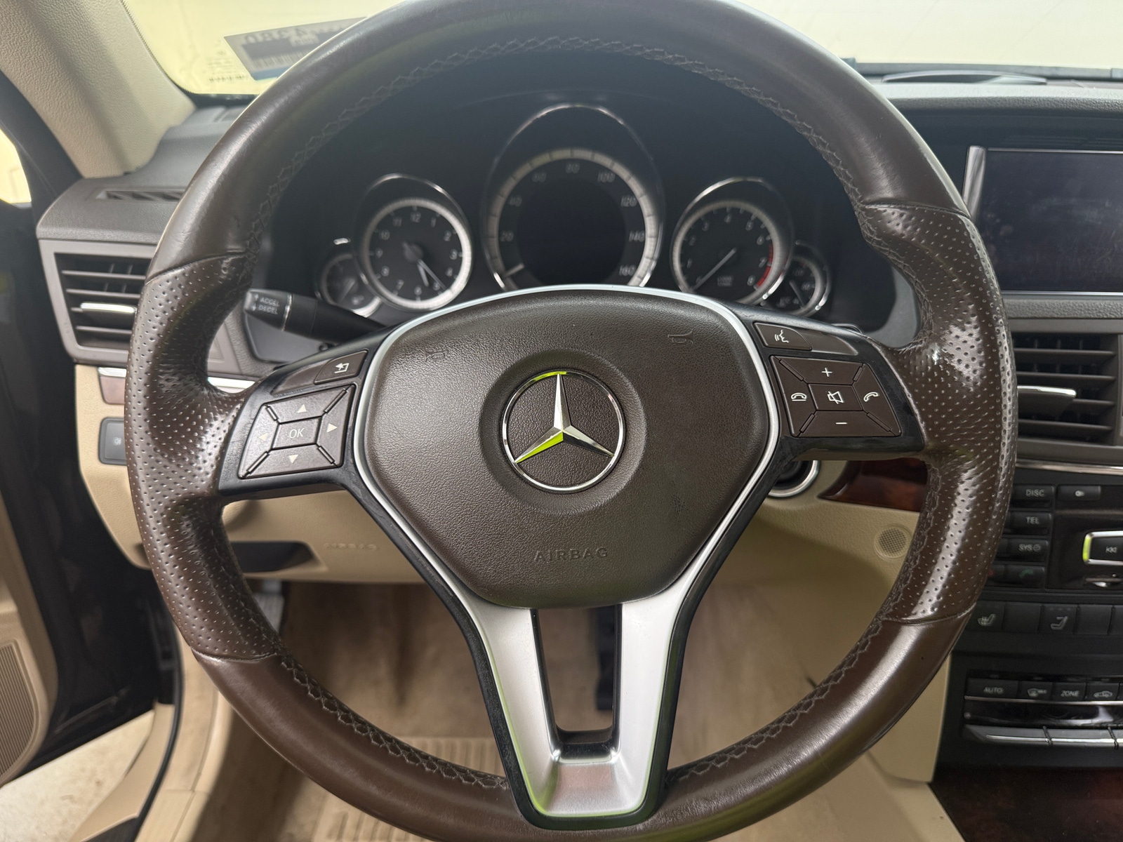 Thumbnail: 2013 Mercedes-Benz E-Class - 4