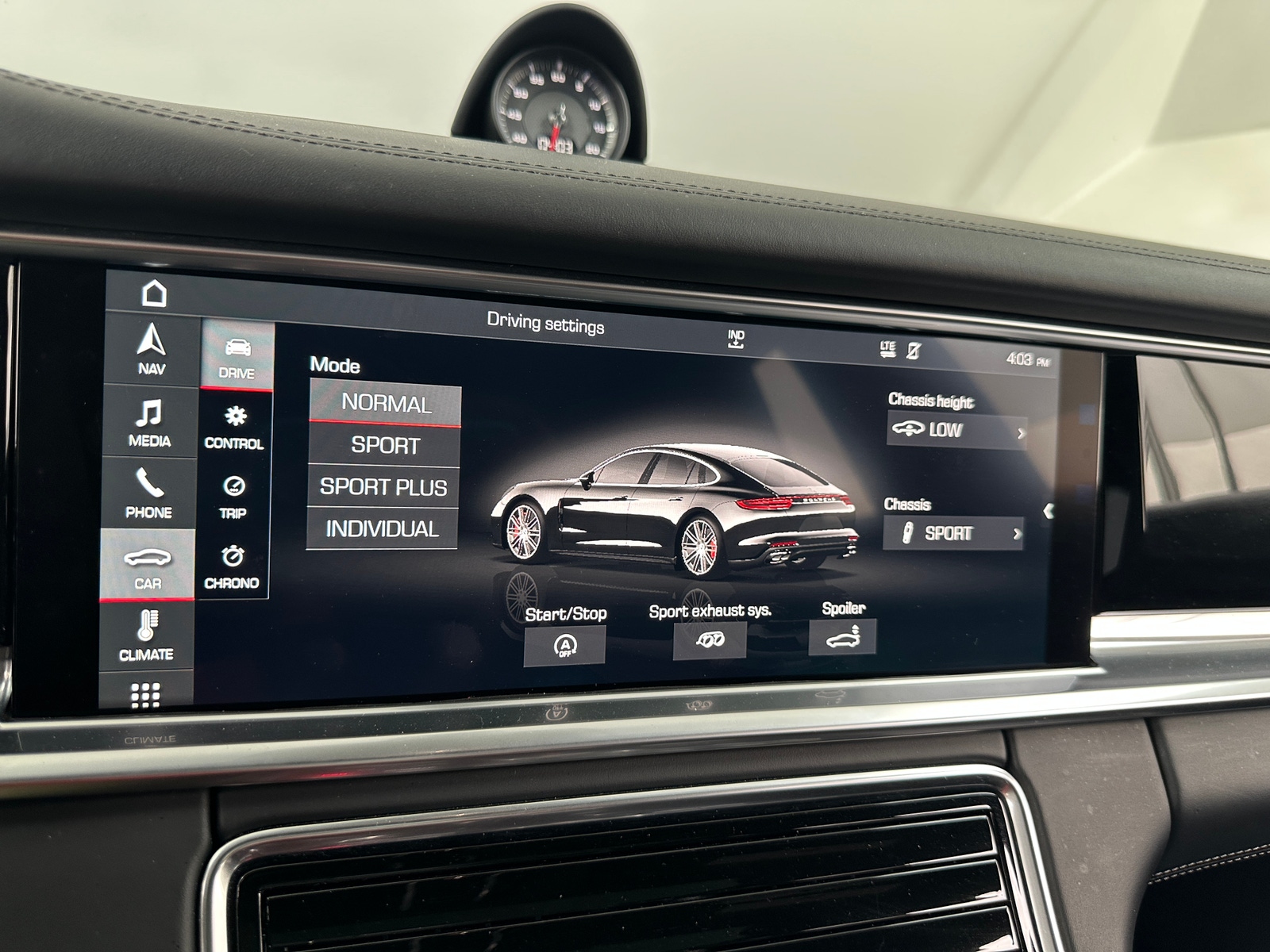 Thumbnail: 2018 Porsche Panamera - 3