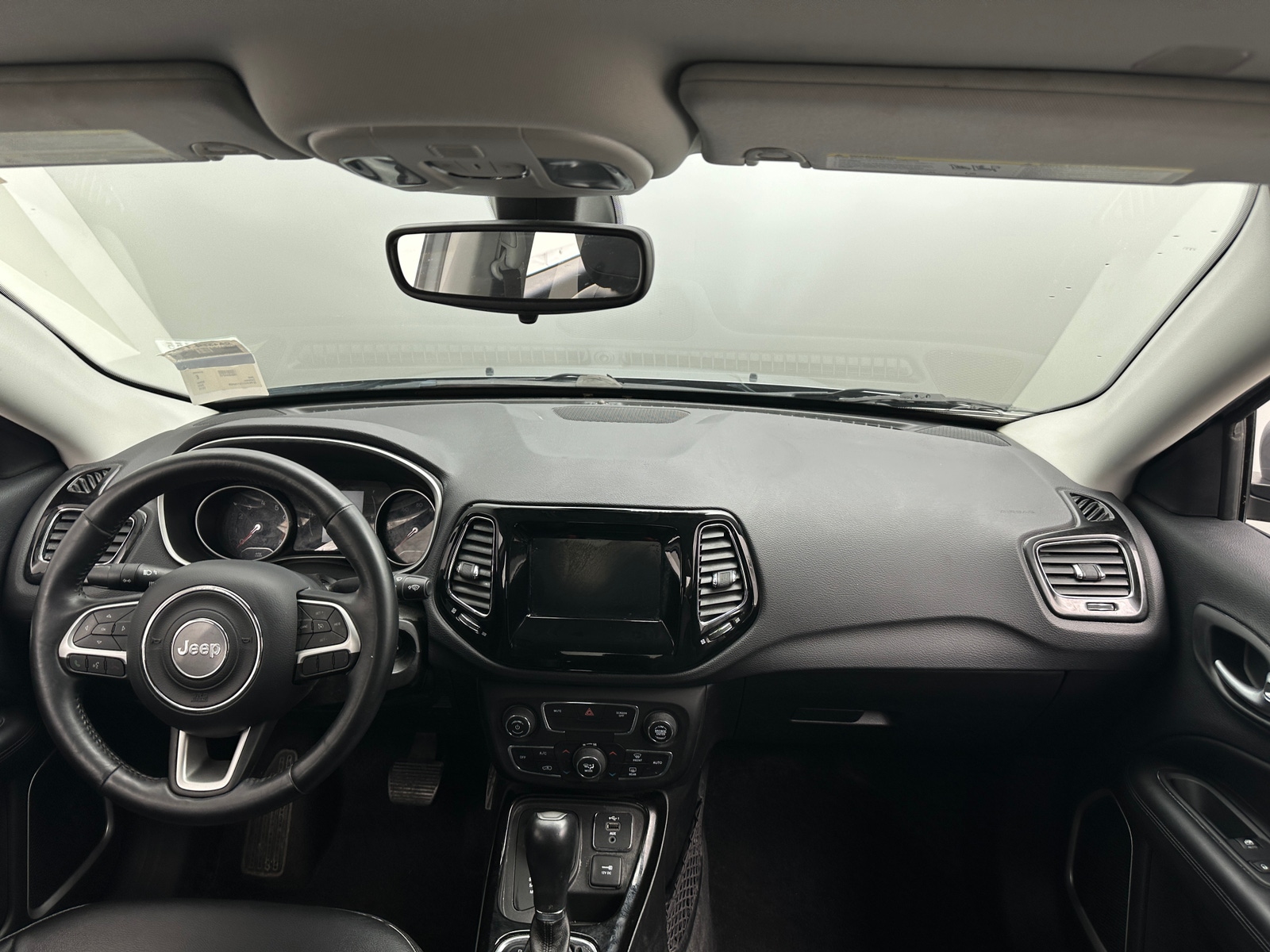 Thumbnail: 2019 Jeep Compass - 3