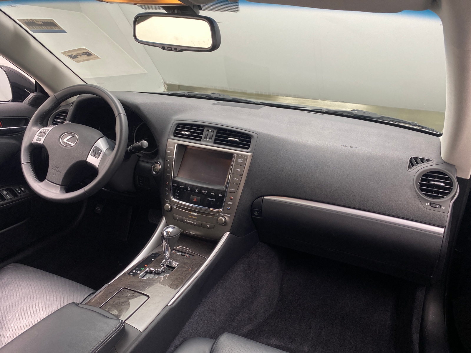 Thumbnail: 2015 Lexus IS - 2