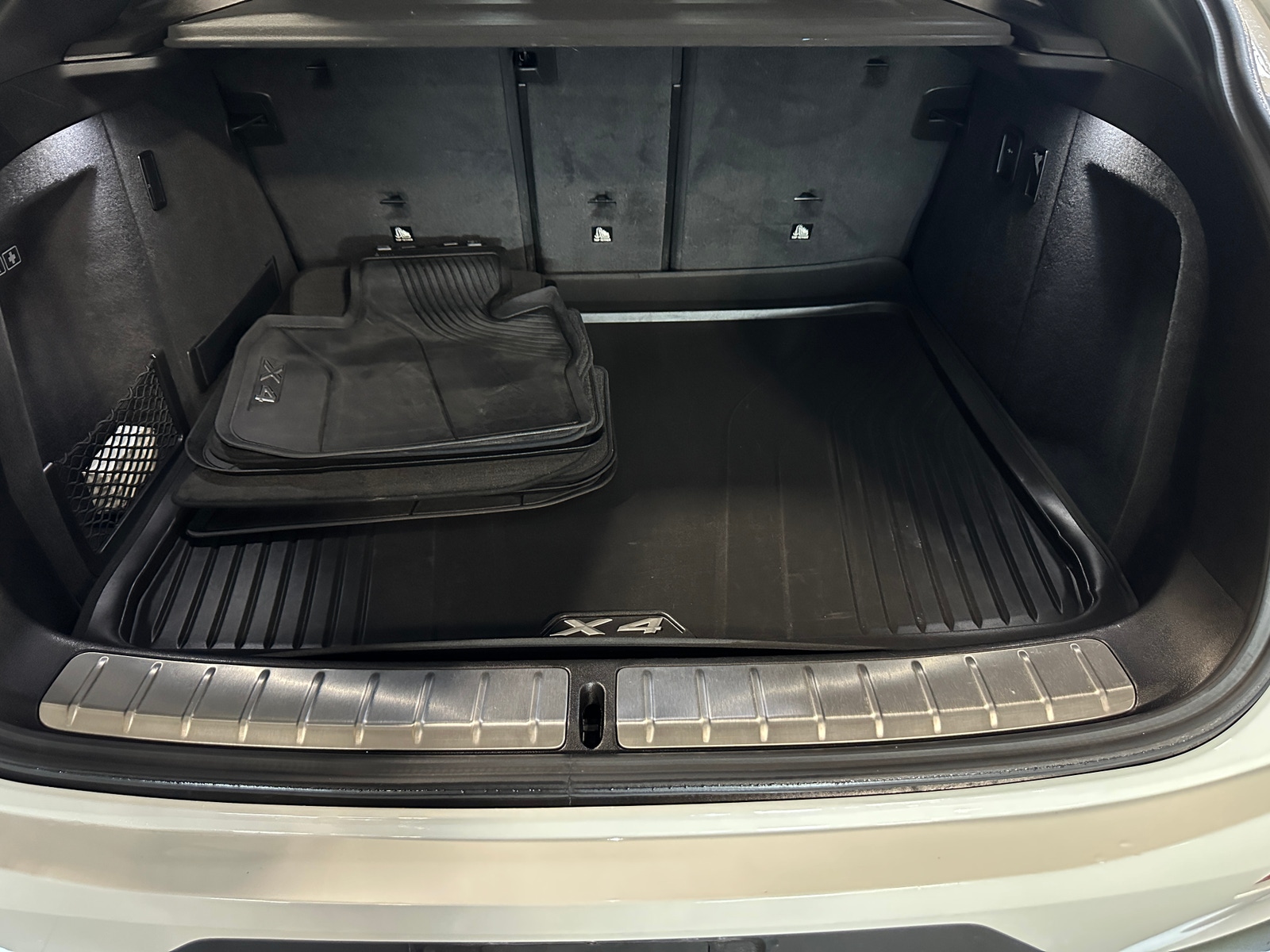 Thumbnail: 2022 BMW X4 - 6