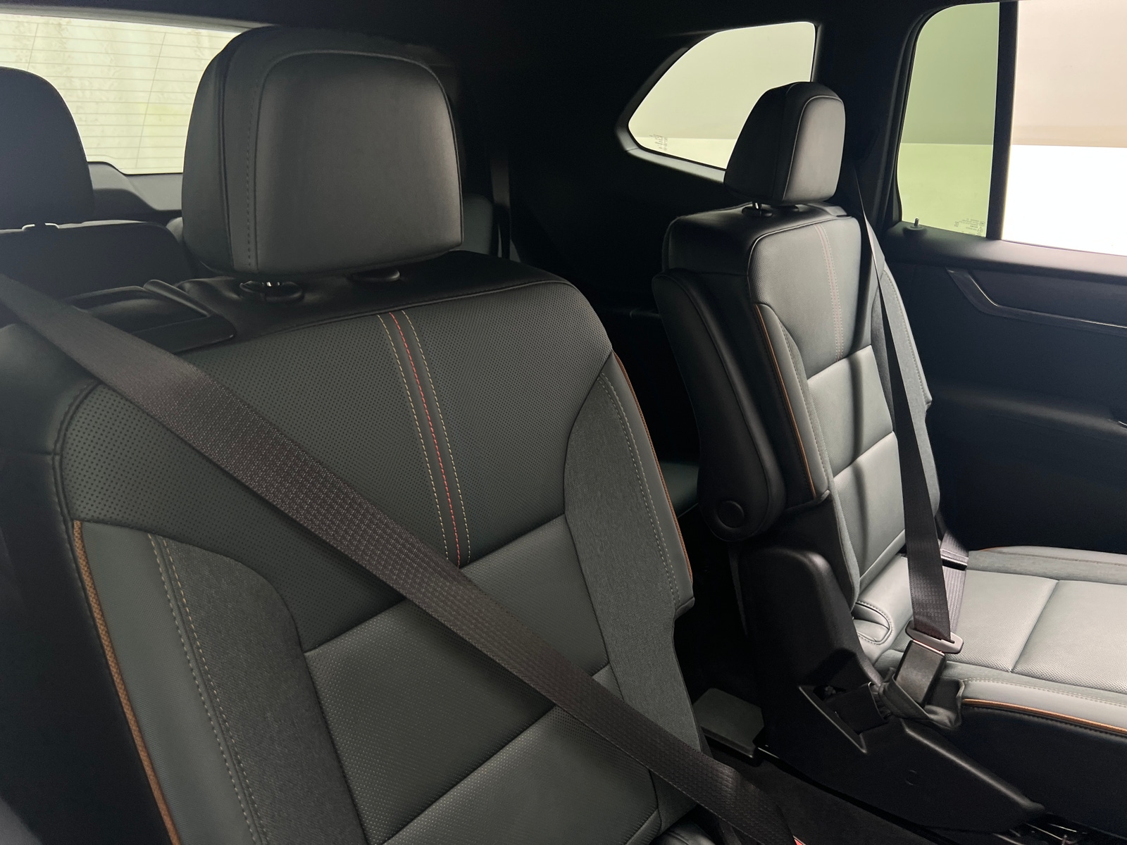 Thumbnail: 2024 GMC Acadia - 6