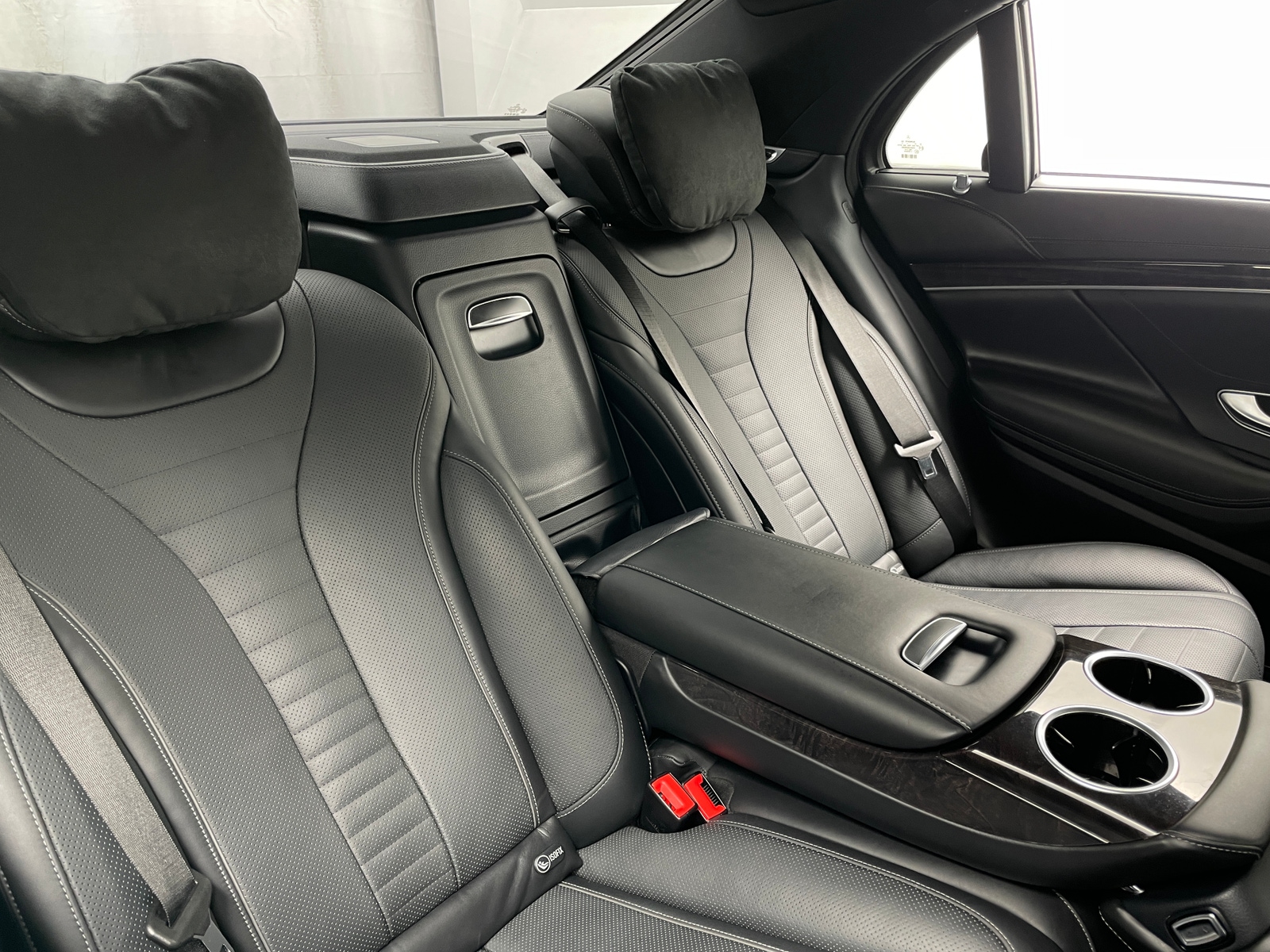 Thumbnail: 2016 Mercedes-Benz S-Class - 5