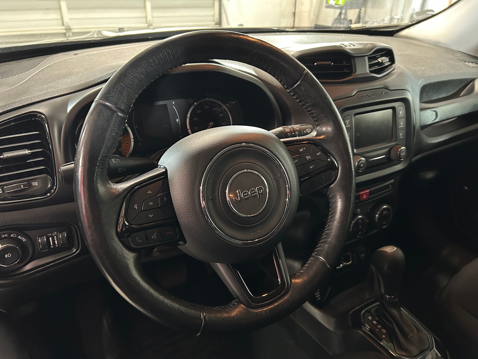 Thumbnail: 2017 Jeep Renegade - 5