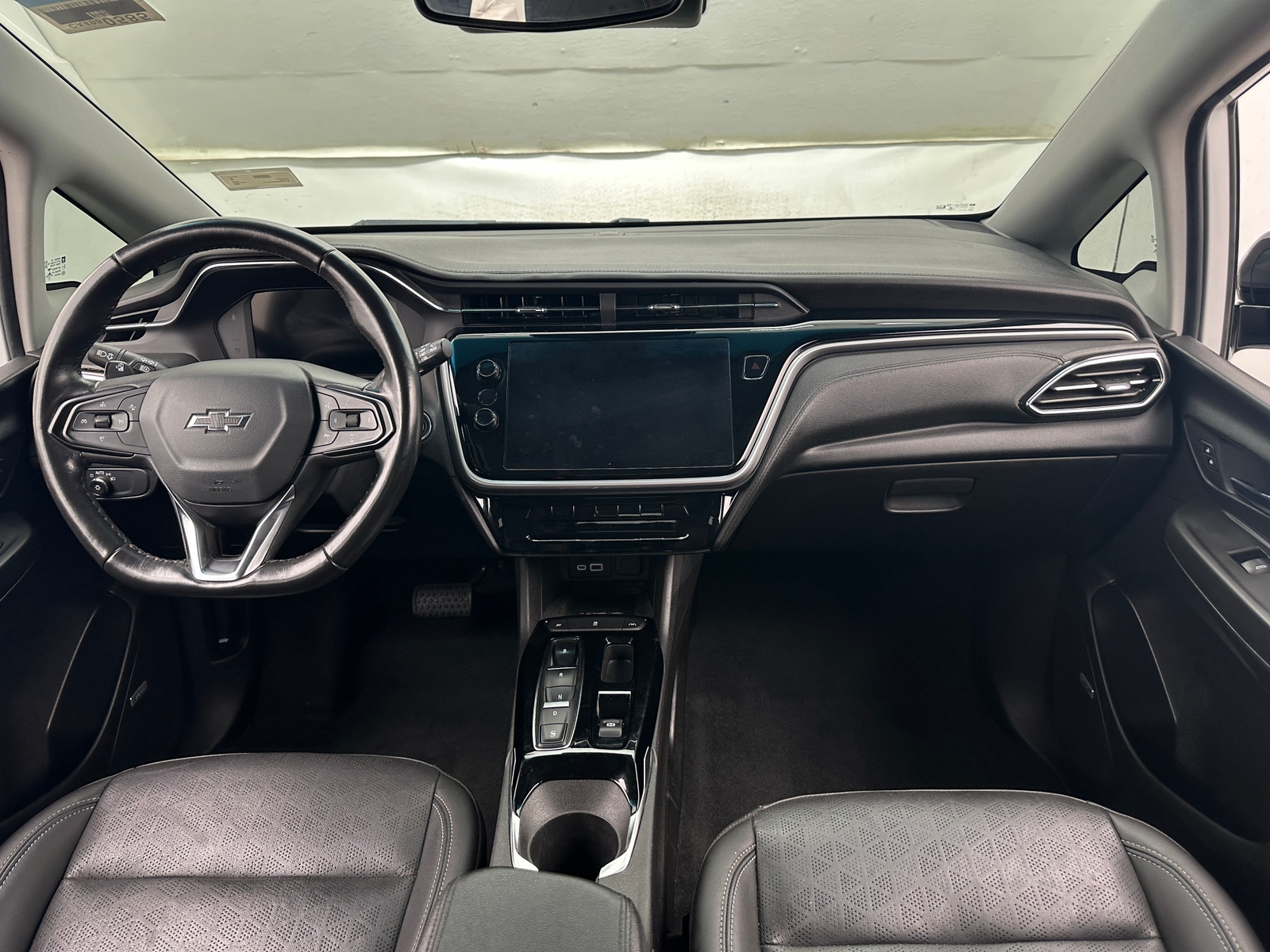 Thumbnail: 2022 Chevrolet Bolt EV - 2