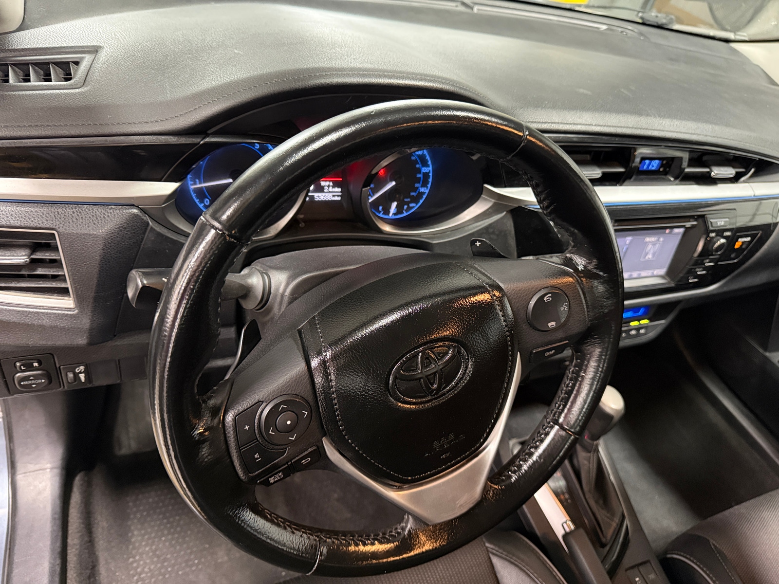 Thumbnail: 2016 Toyota Corolla - 5