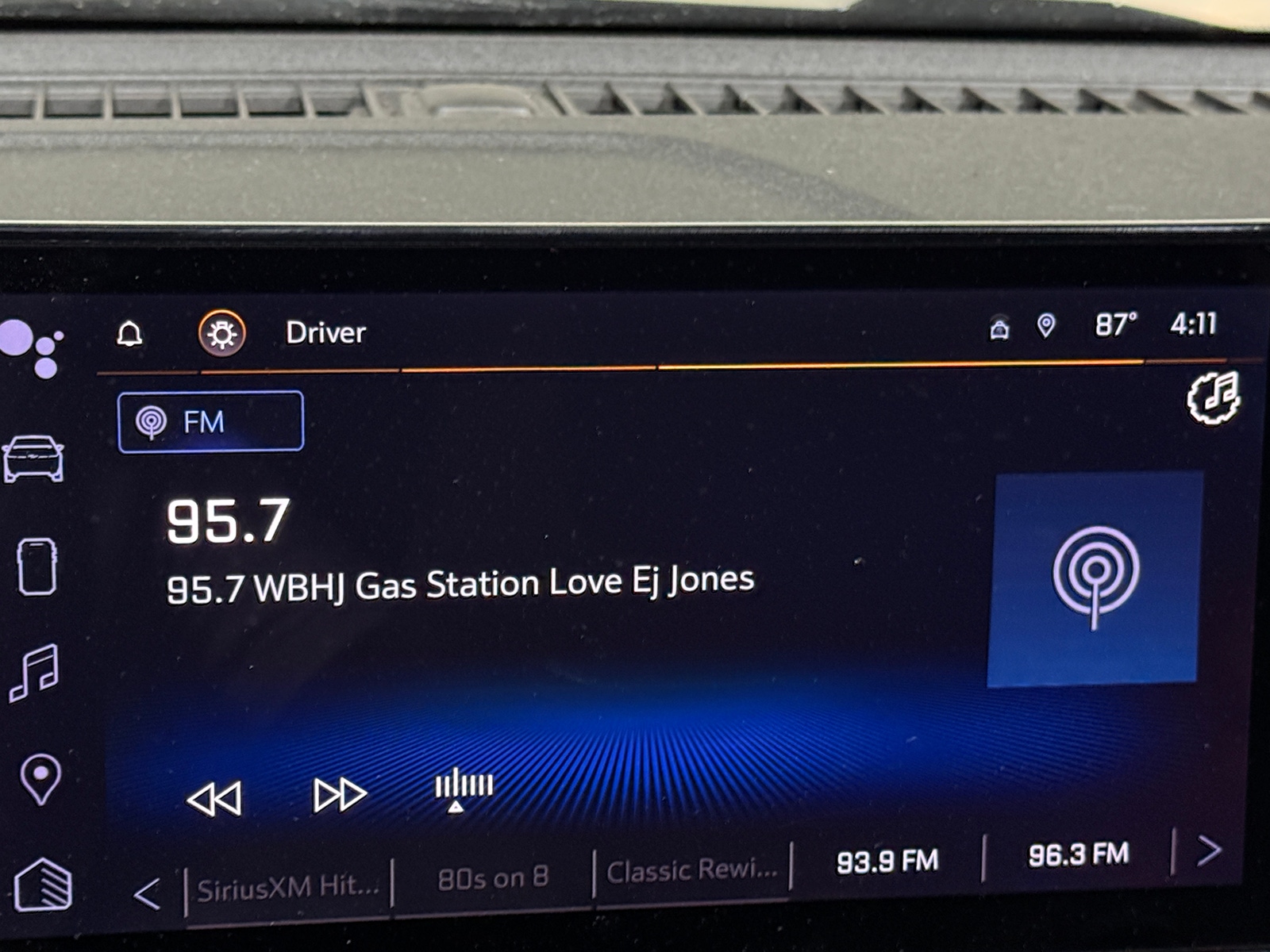 Thumbnail: 2023 Chevrolet Colorado - 4