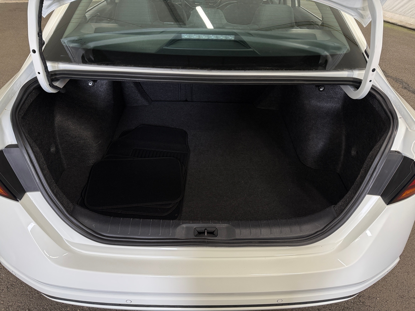 Thumbnail: 2025 Nissan Altima - 7